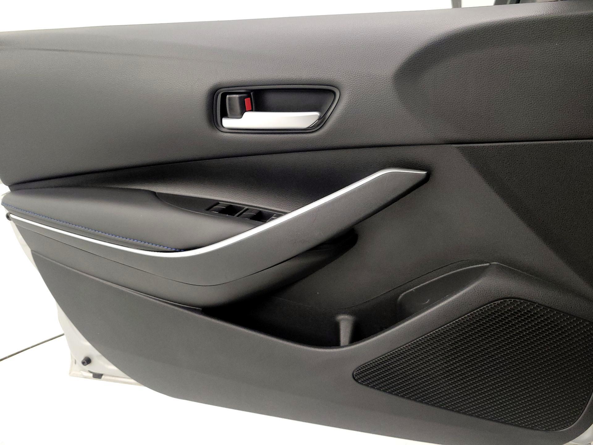 Thumbnail: 2021 Toyota Corolla - 12