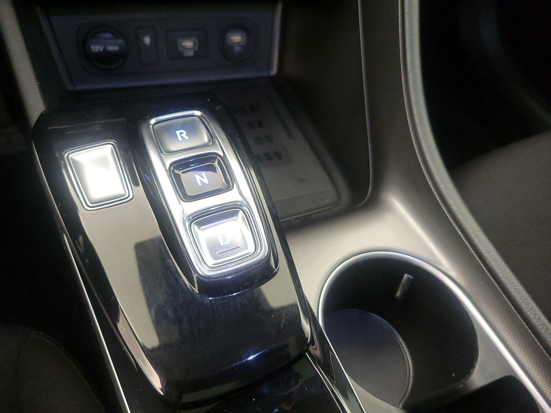 Thumbnail: 2023 Hyundai Sonata - 18