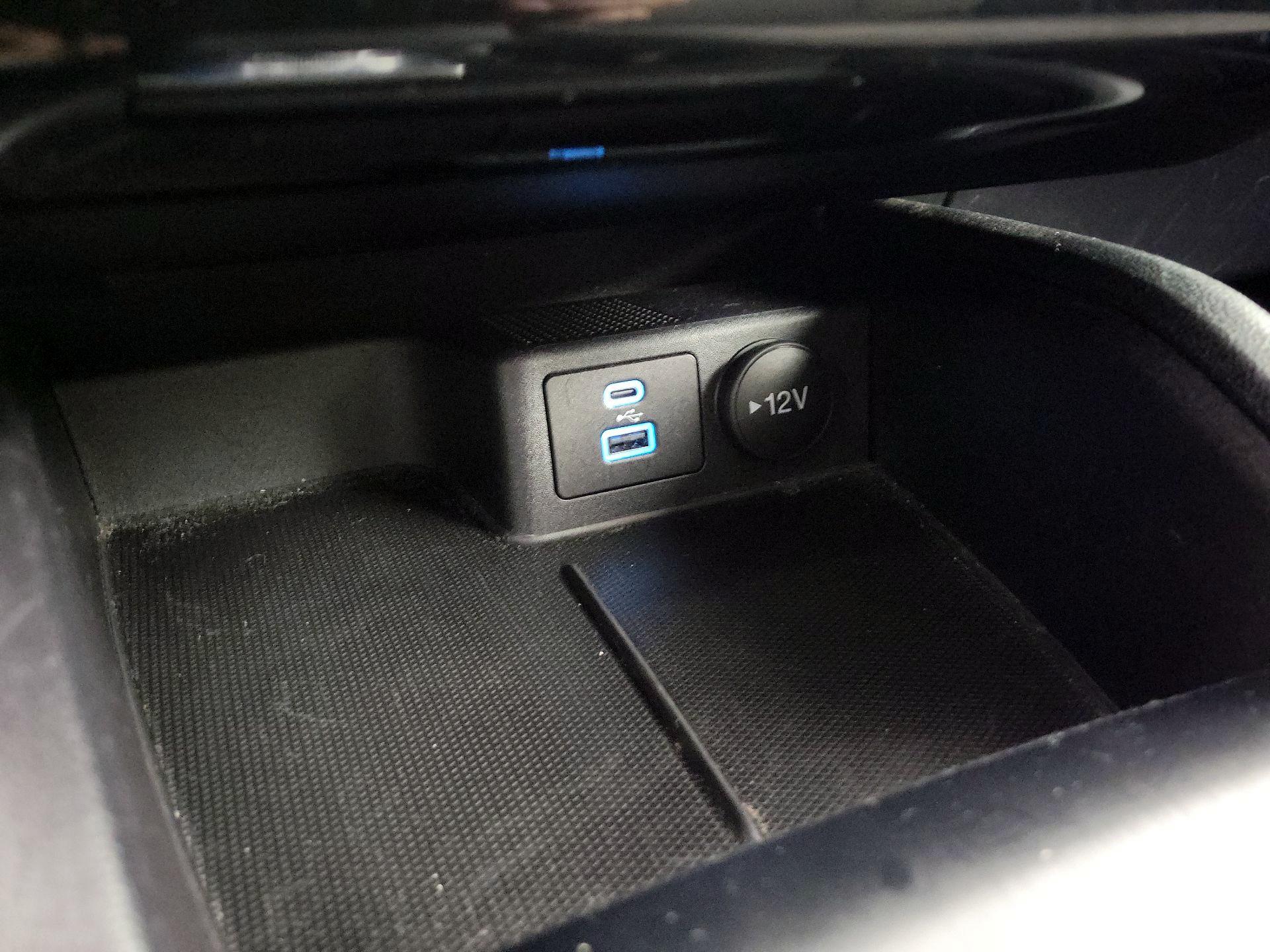 Thumbnail: 2022 Ford Escape - 18