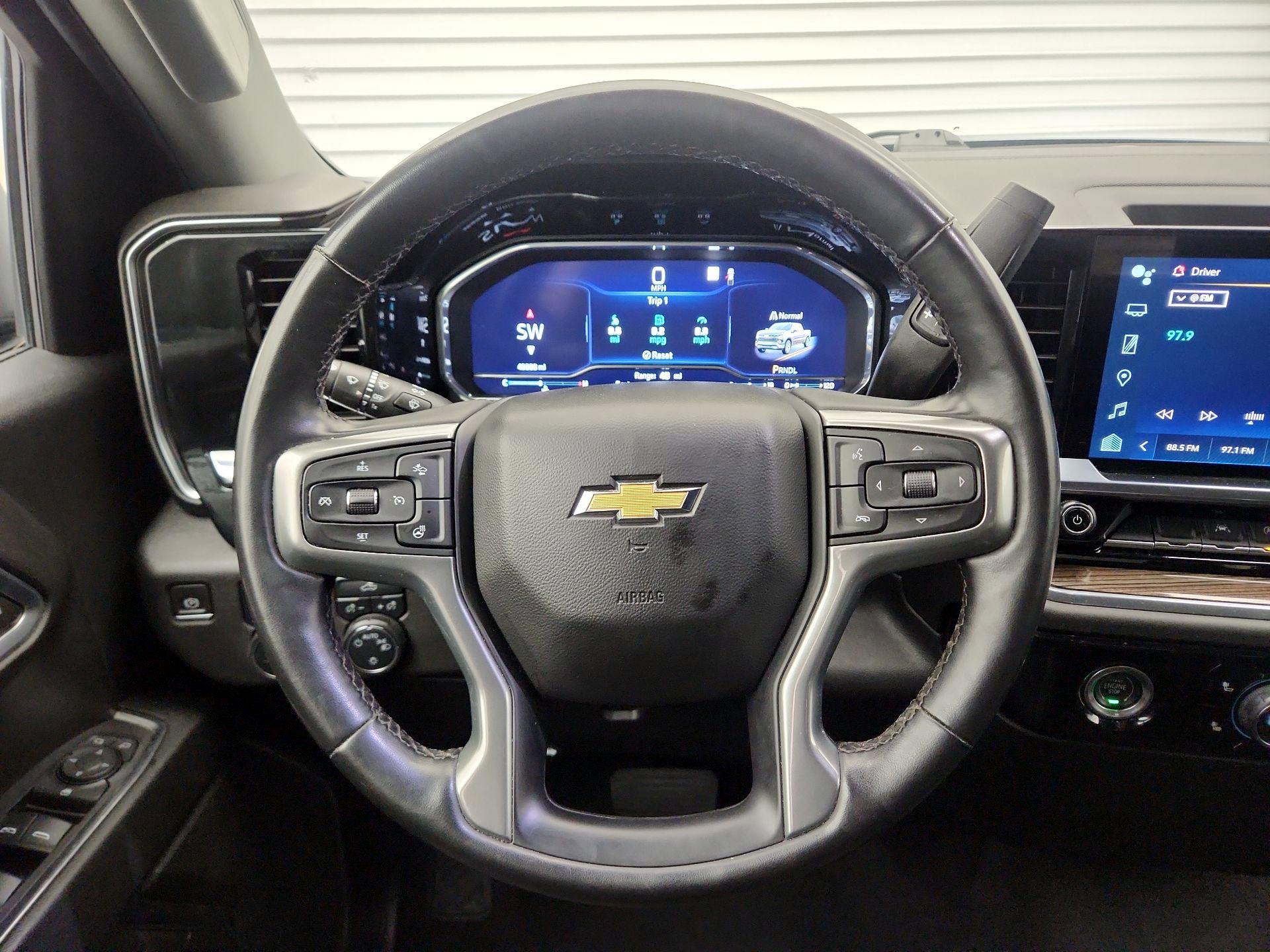 Thumbnail: 2023 Chevrolet Silverado 1500 - 10