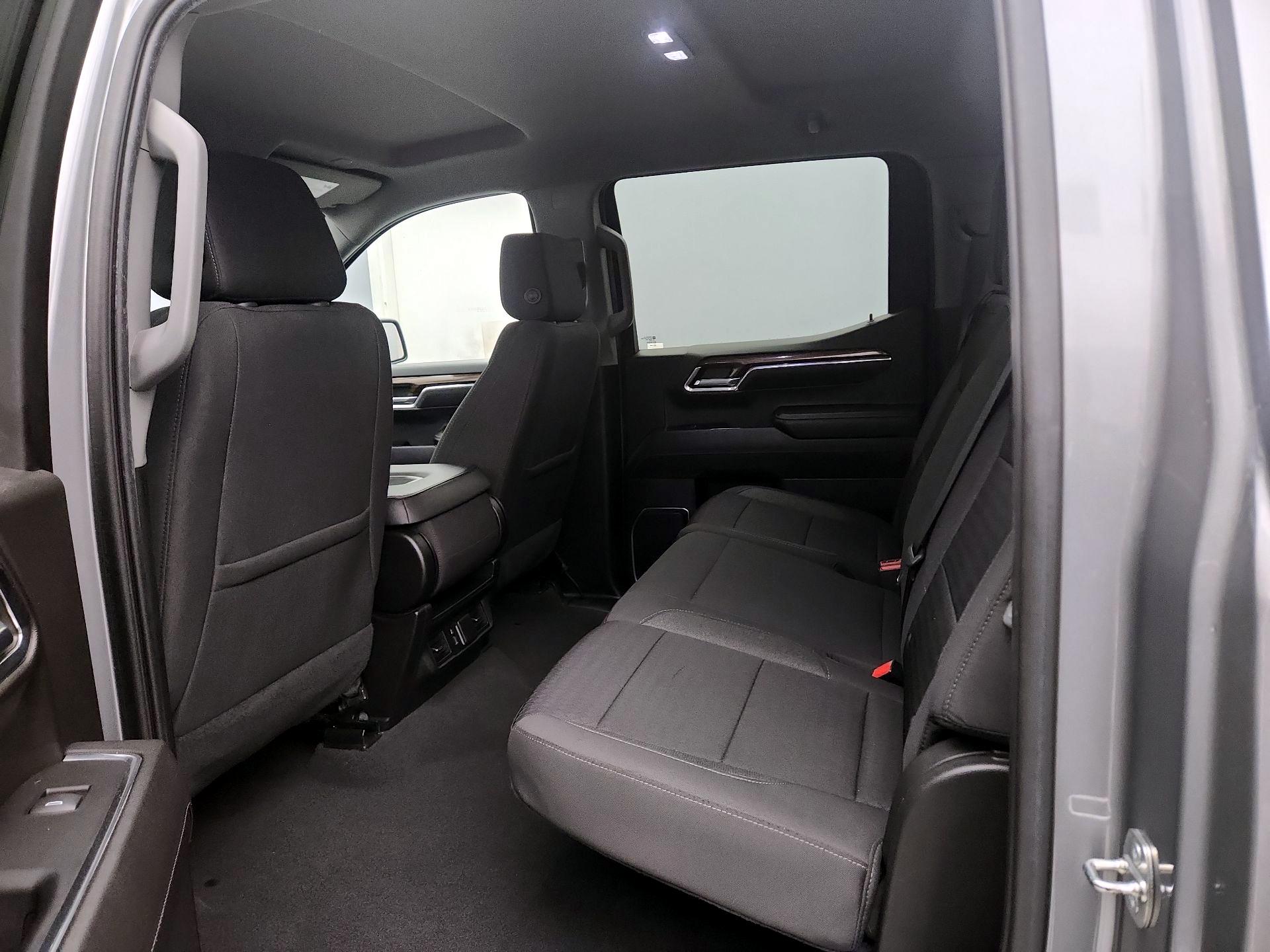 Thumbnail: 2023 Chevrolet Silverado 1500 - 19