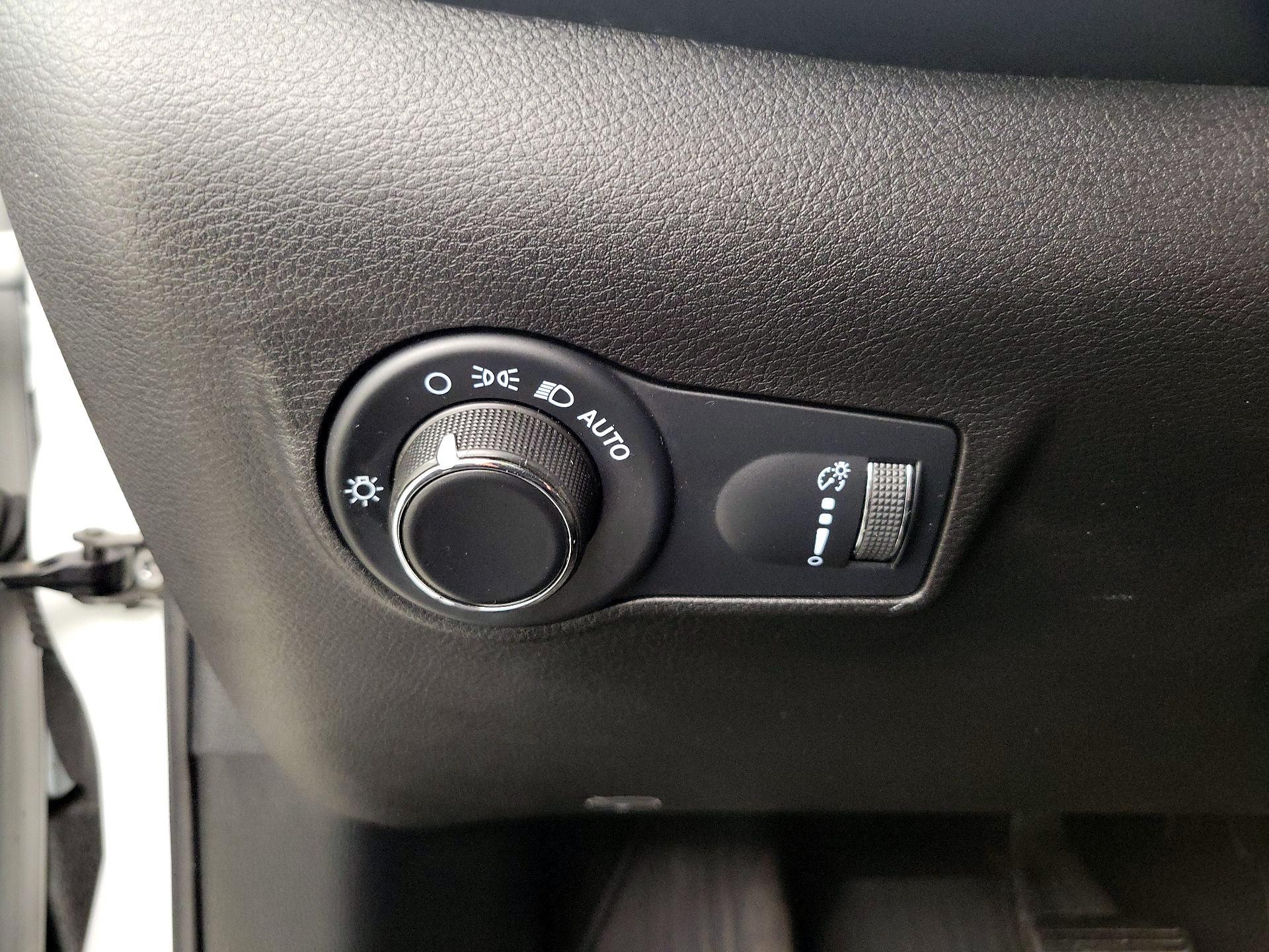 Thumbnail: 2023 Jeep Compass - 13