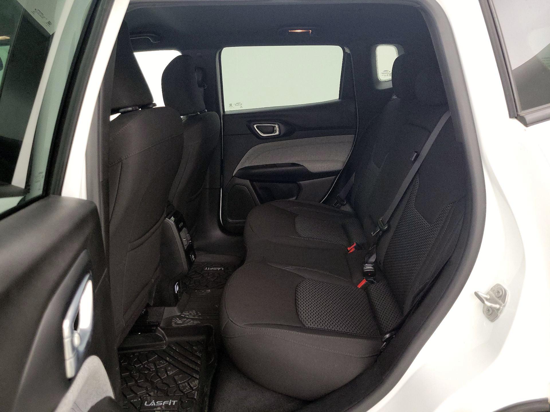 Thumbnail: 2023 Jeep Compass - 19