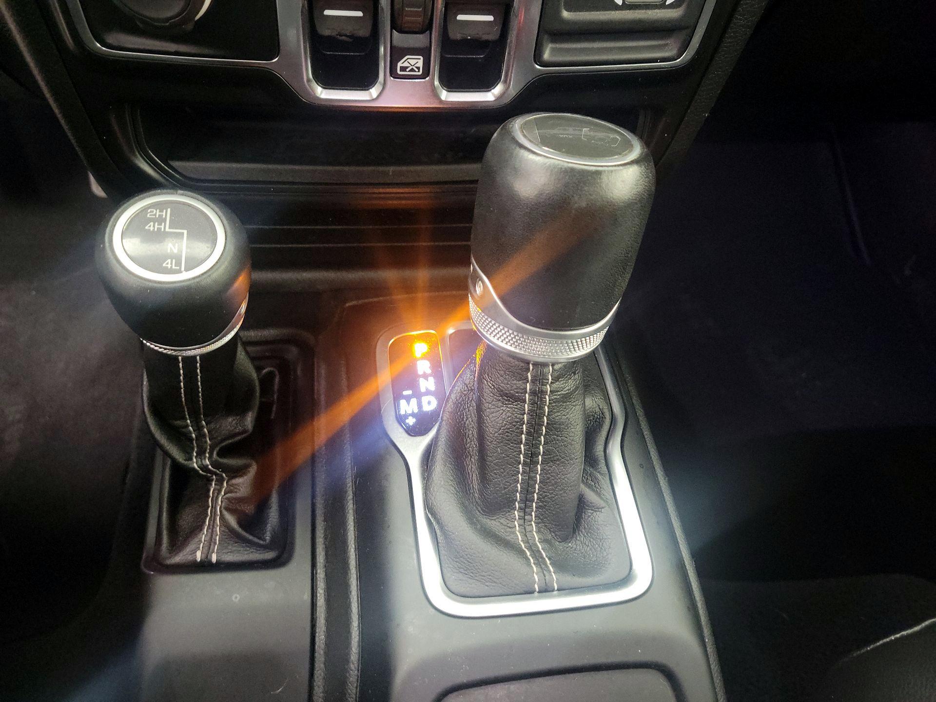 Thumbnail: 2022 Jeep Gladiator - 18