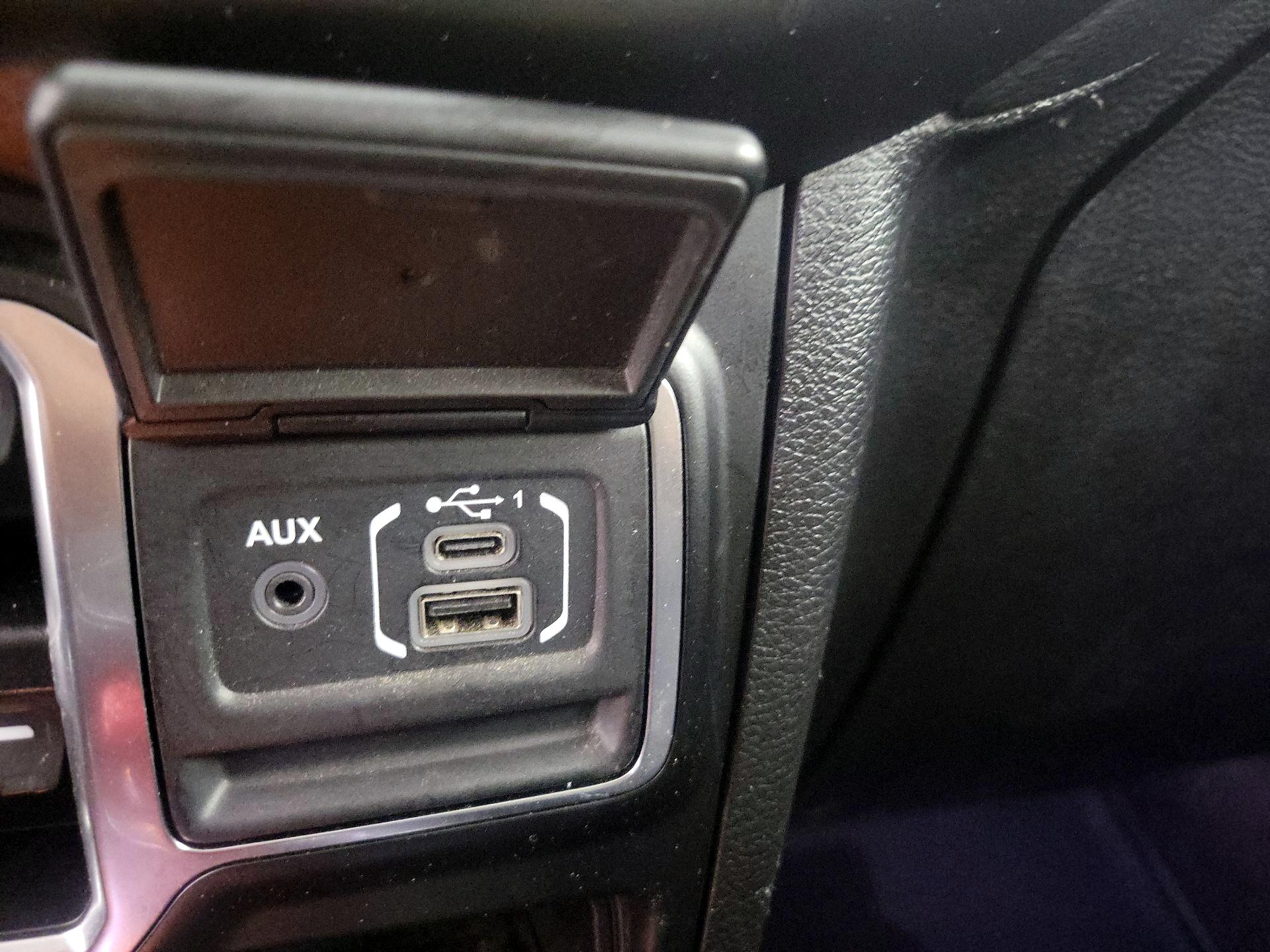 Thumbnail: 2022 Jeep Gladiator - 19