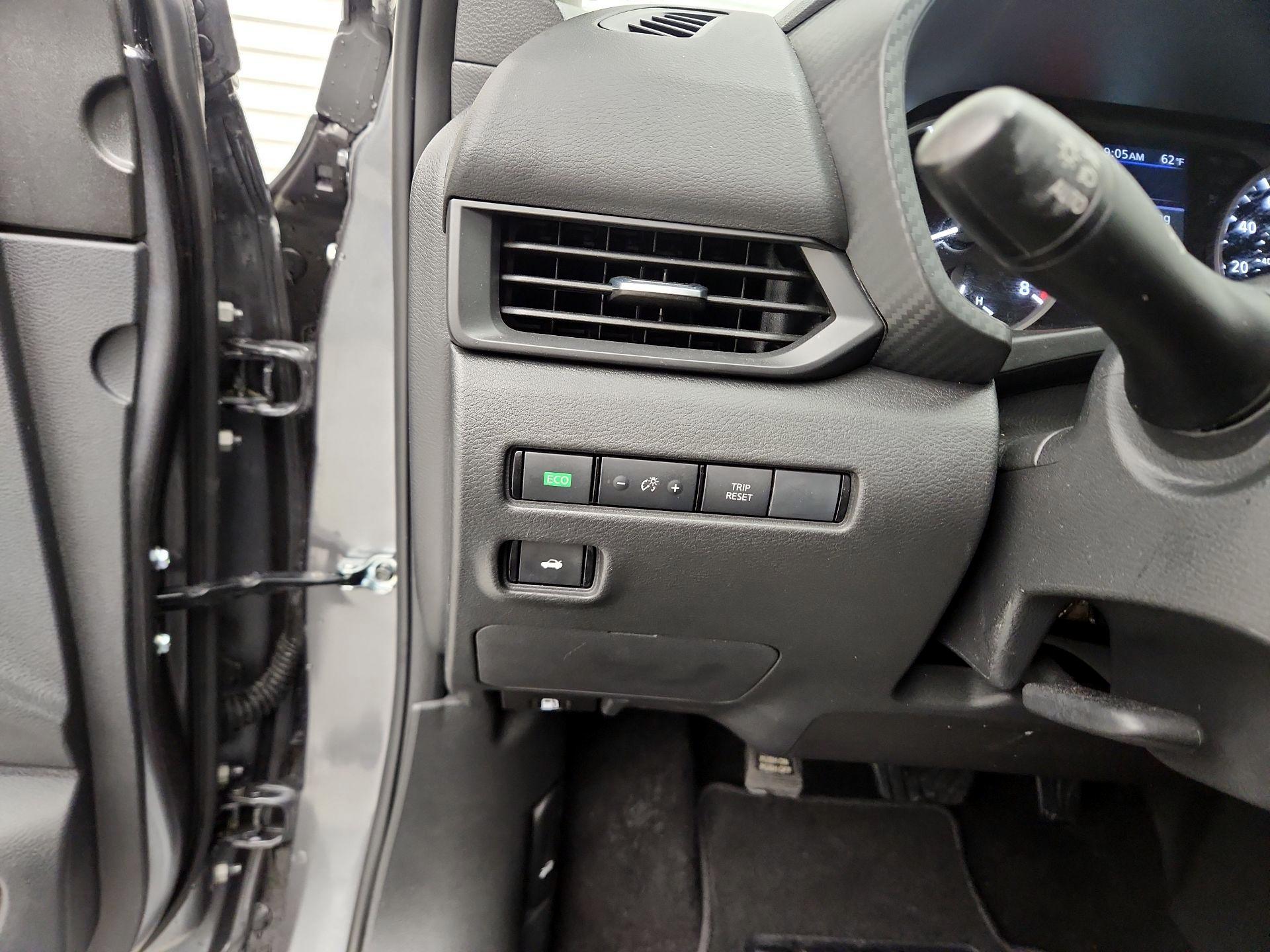 Thumbnail: 2025 Nissan Sentra - 13