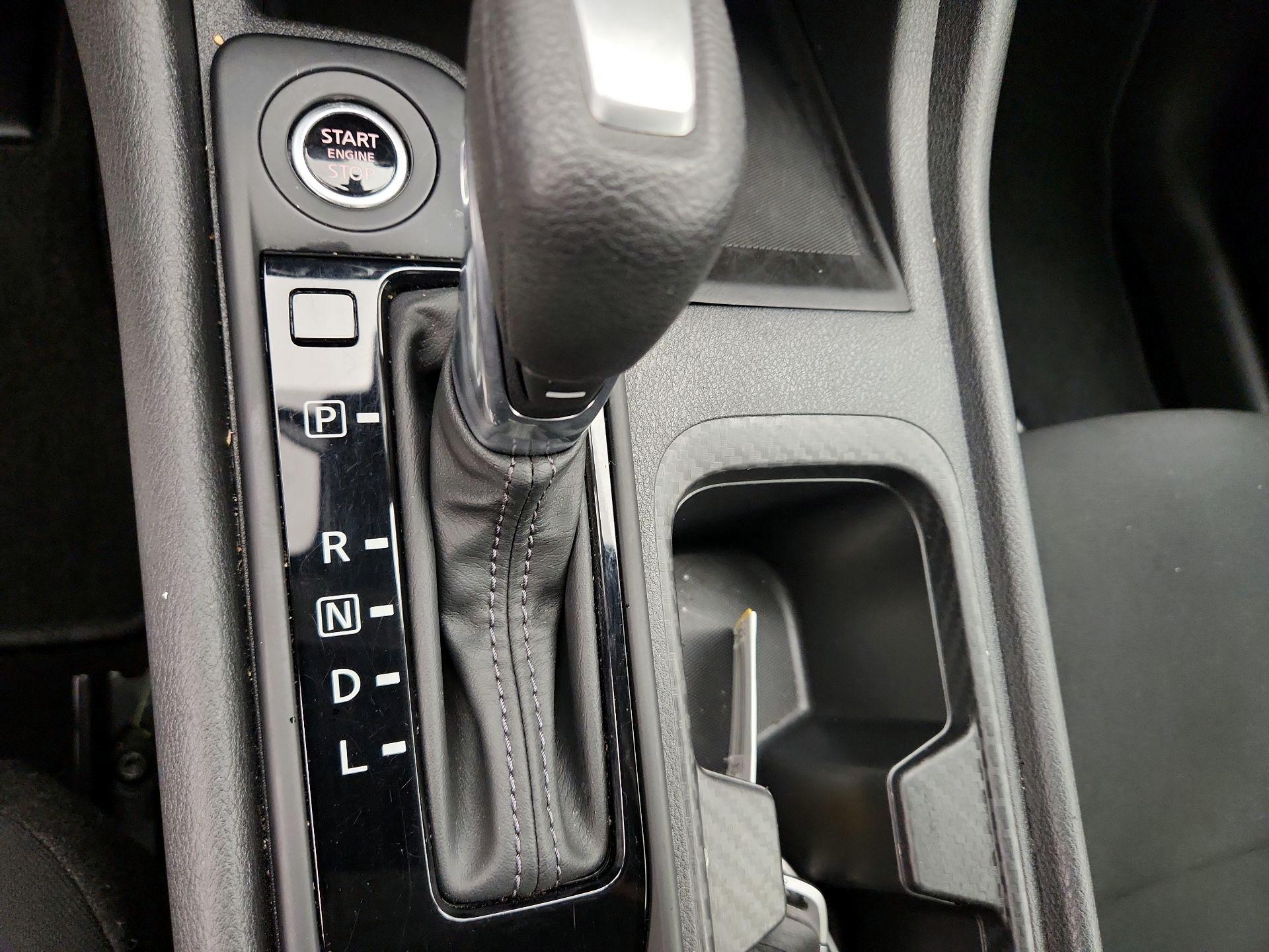 Thumbnail: 2025 Nissan Sentra - 17