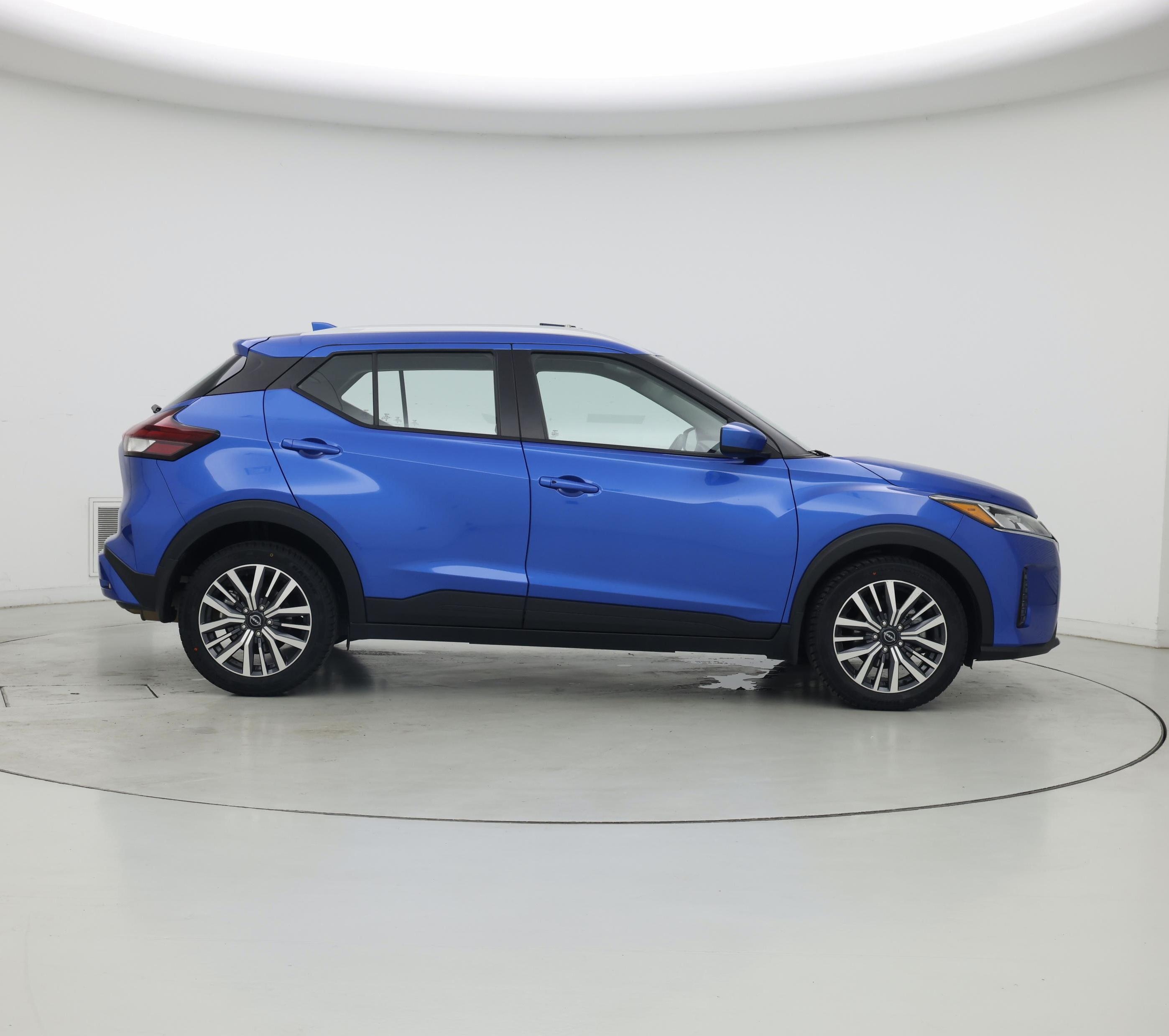 Thumbnail: 2023 Nissan Kicks - 7