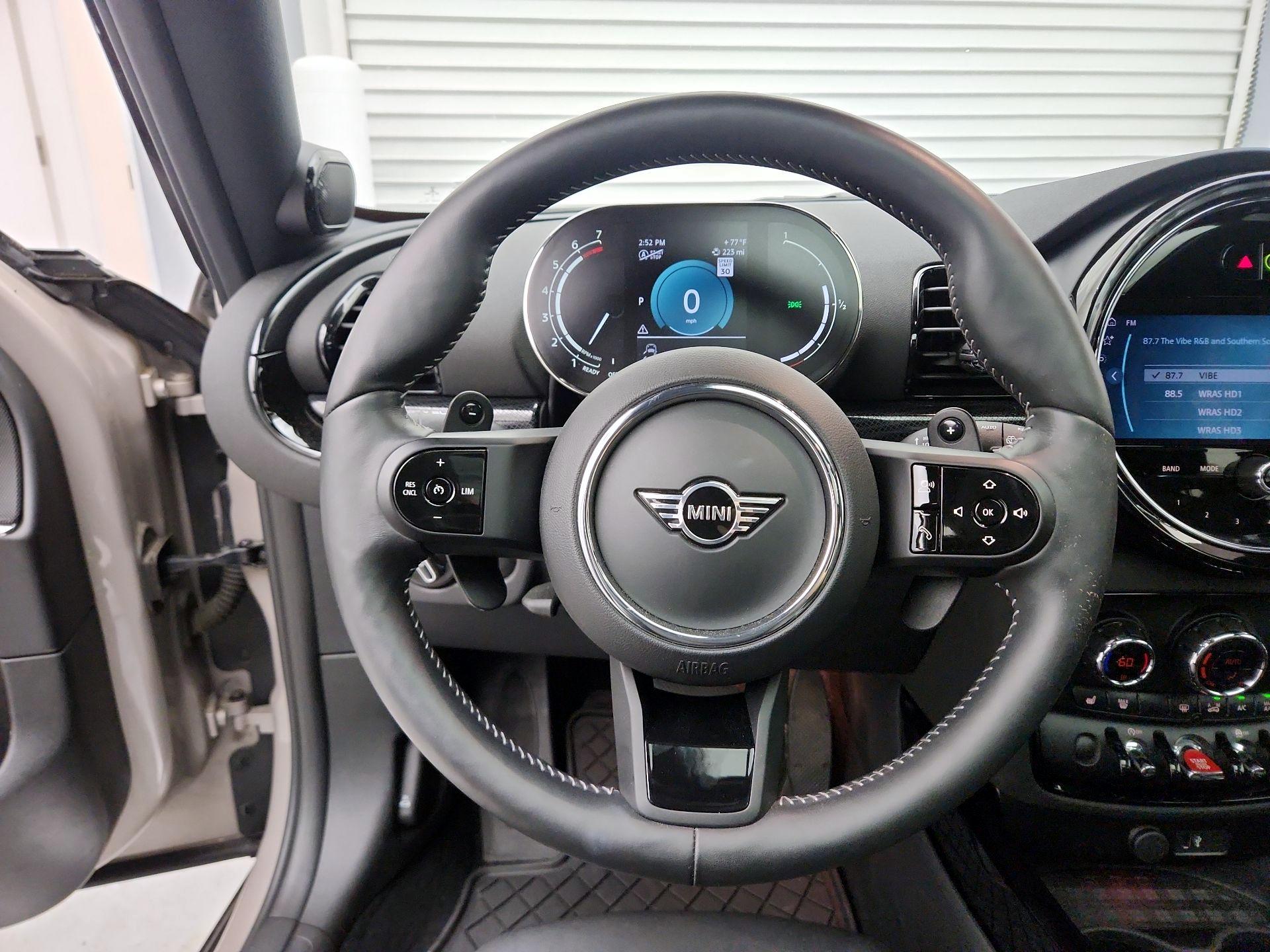 Thumbnail: 2022 MINI Cooper Clubman - 10