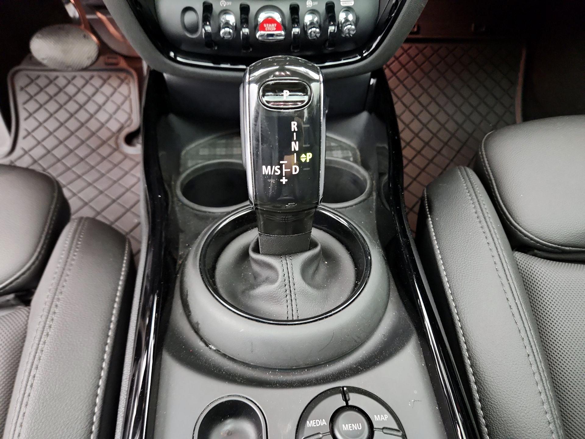 Thumbnail: 2022 MINI Cooper Clubman - 18