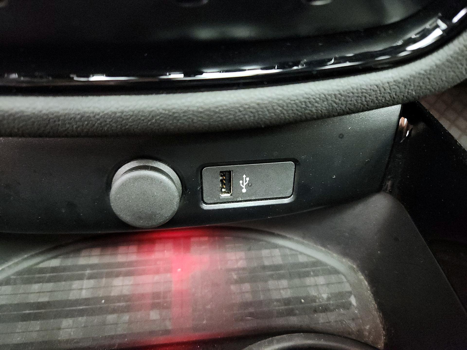 Thumbnail: 2022 MINI Cooper Clubman - 19