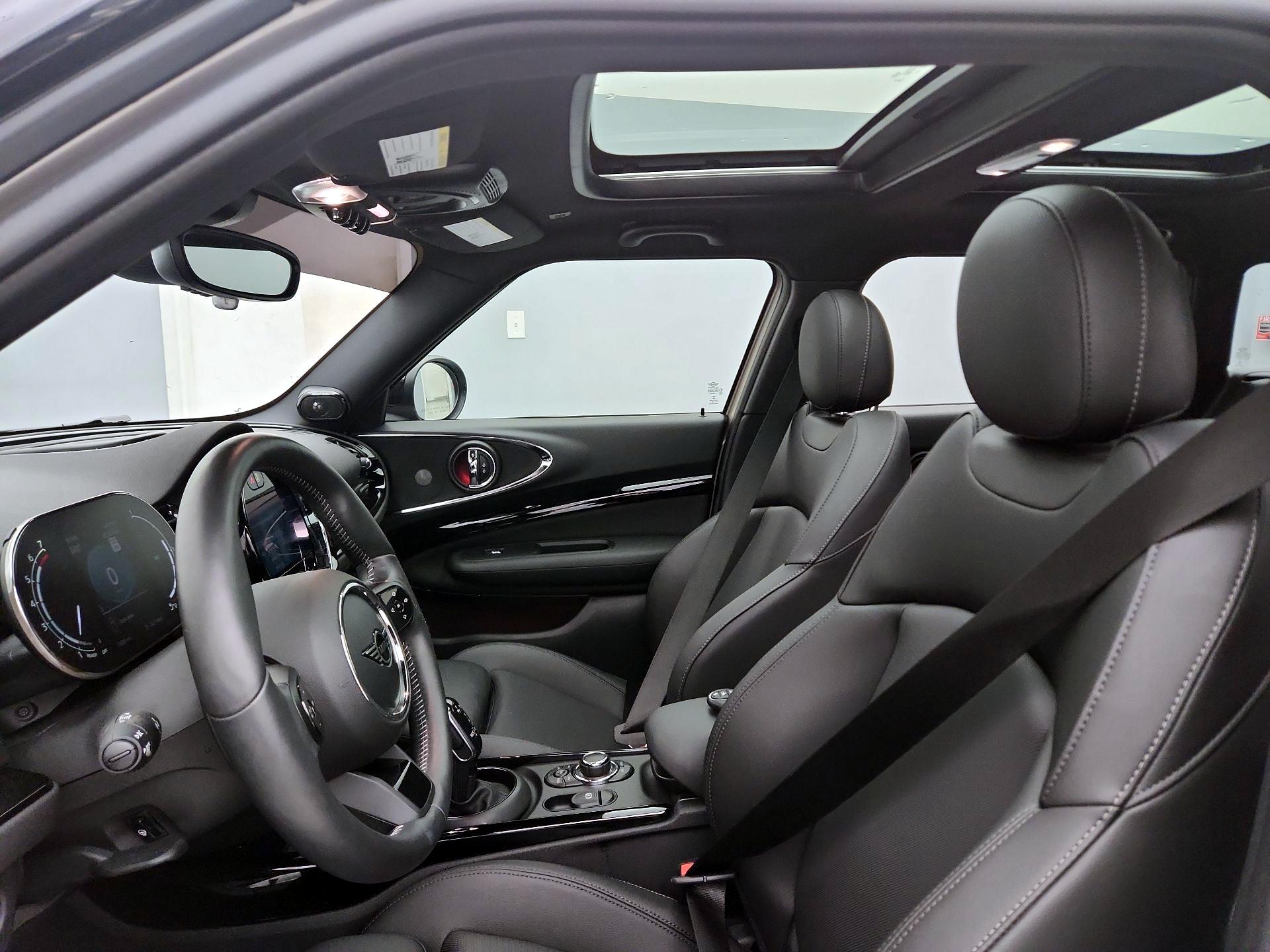 Thumbnail: 2022 MINI Cooper Clubman - 20