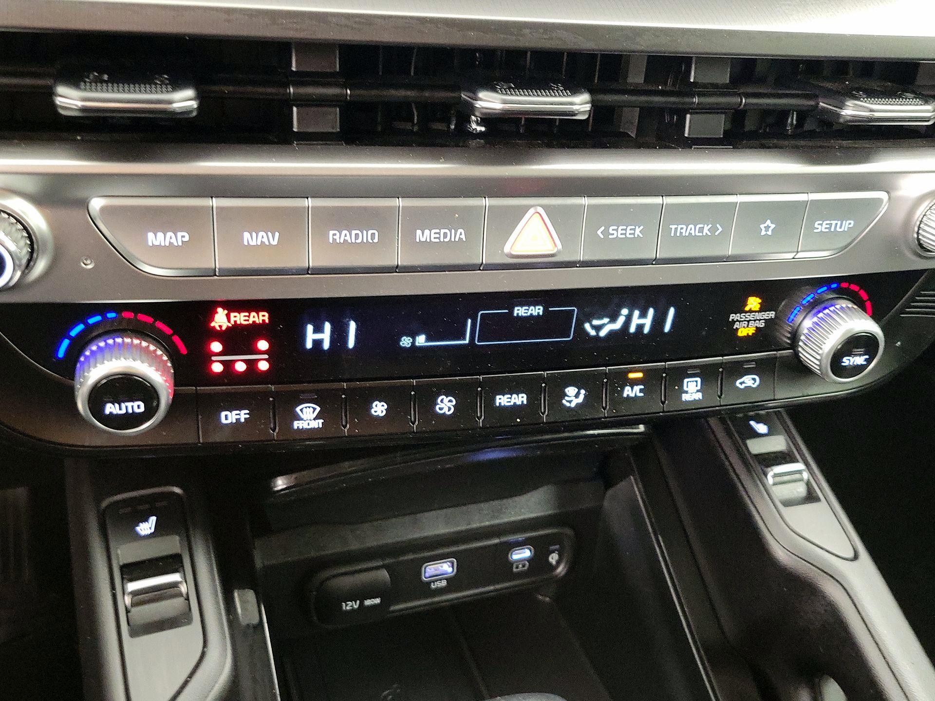 Thumbnail: 2025 Kia Telluride - 17