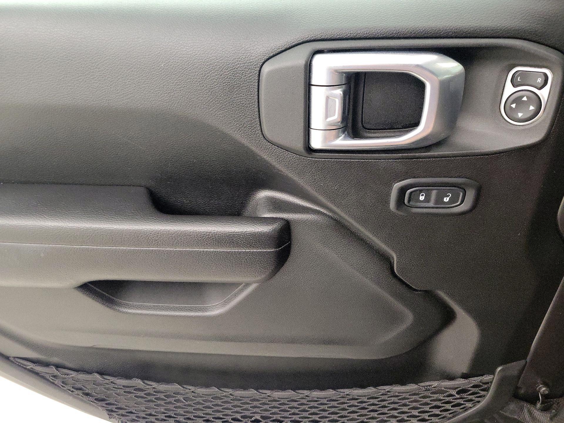 Thumbnail: 2022 Jeep Wrangler - 12