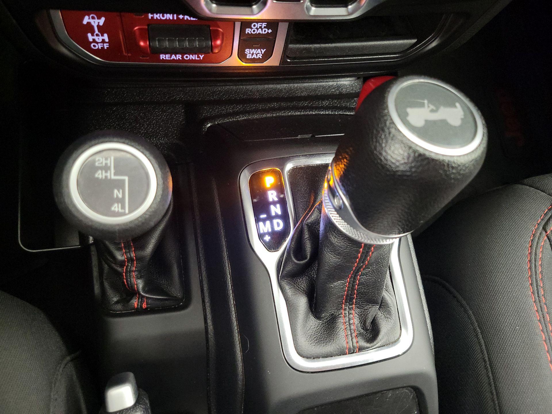 Thumbnail: 2022 Jeep Wrangler - 18