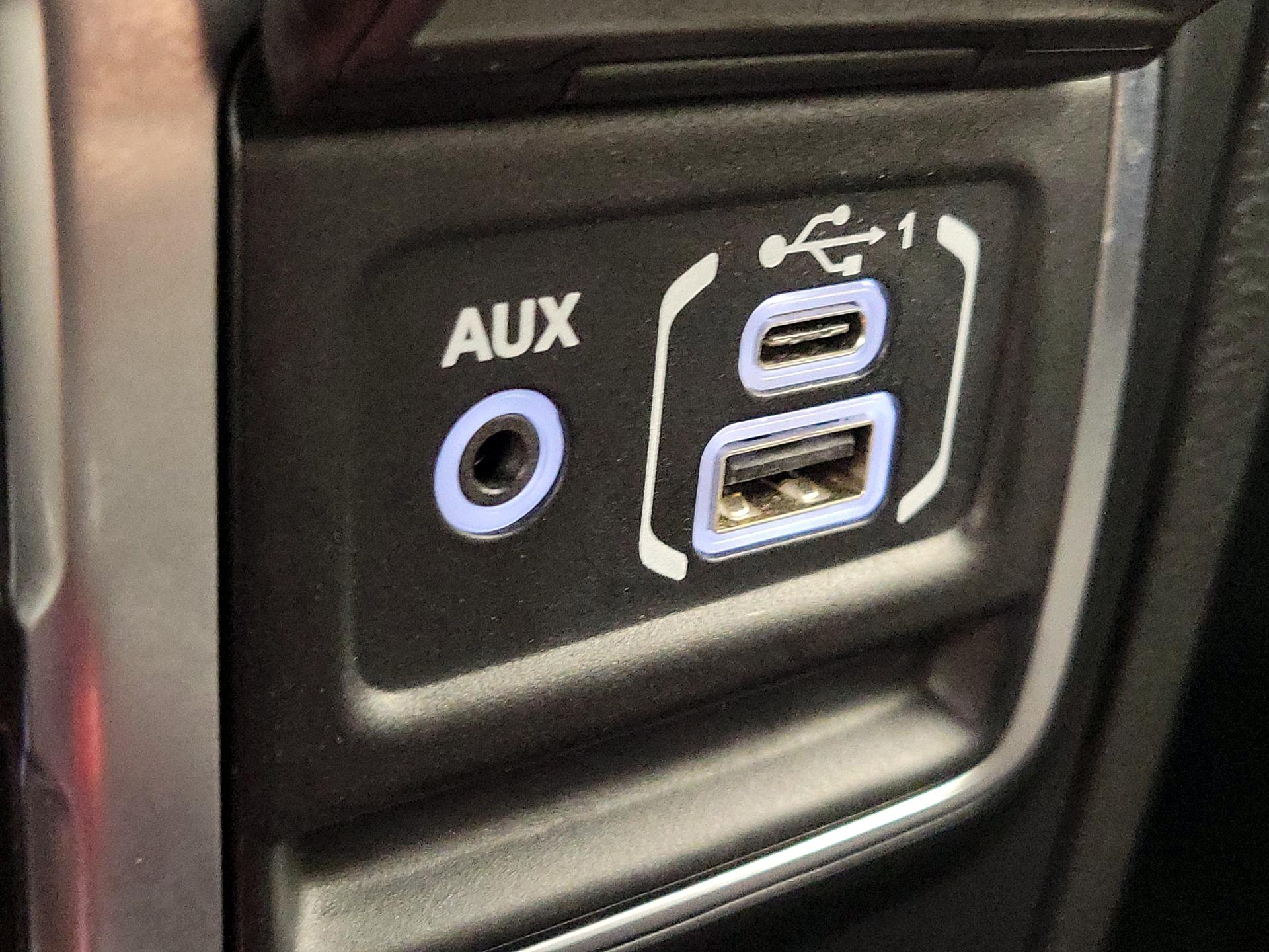 Thumbnail: 2022 Jeep Wrangler - 19