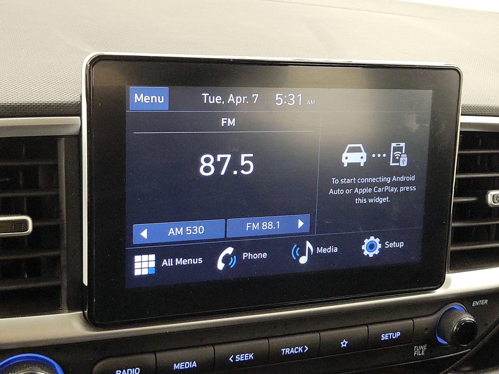 Thumbnail: 2023 Hyundai Venue - 15