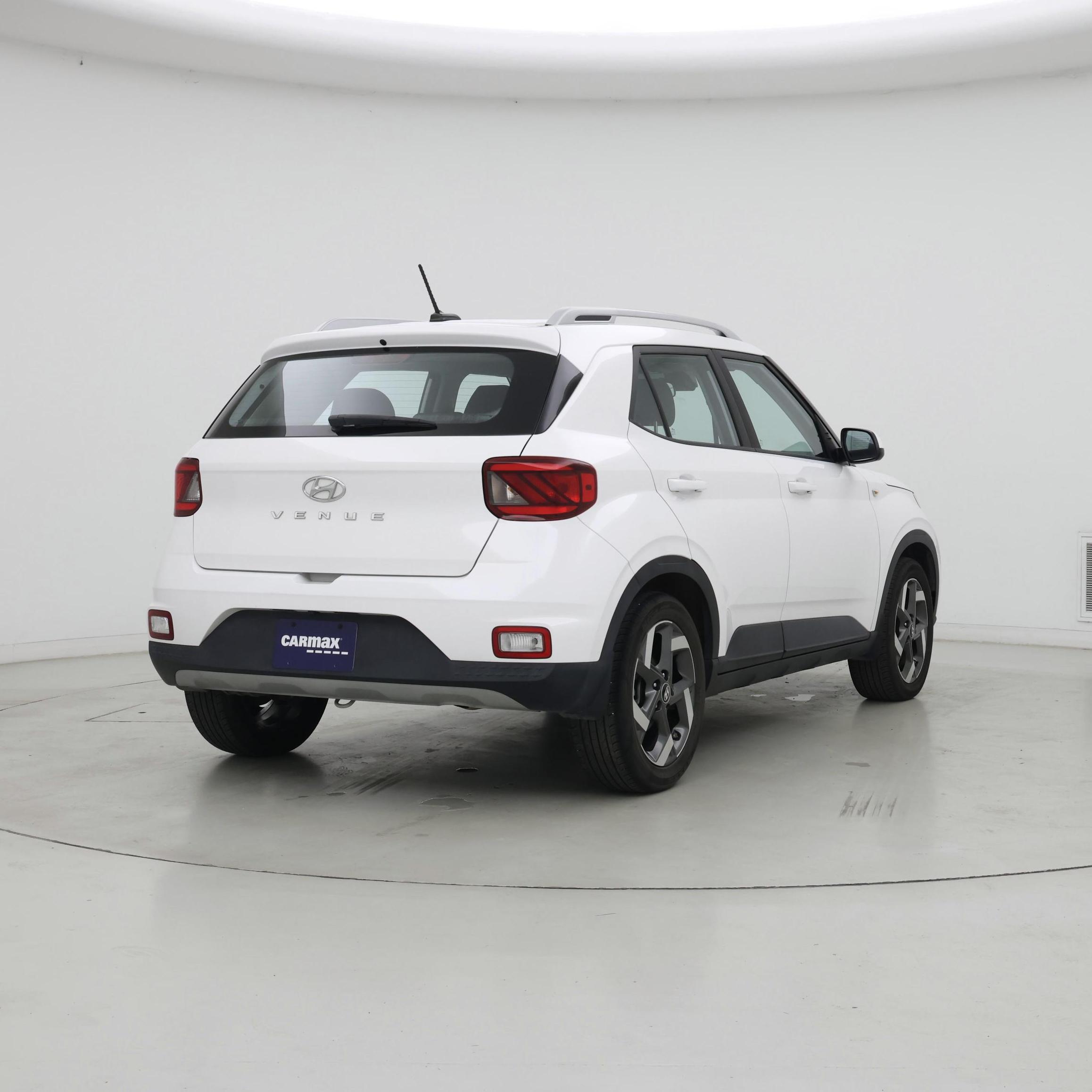 Thumbnail: 2023 Hyundai Venue - 8