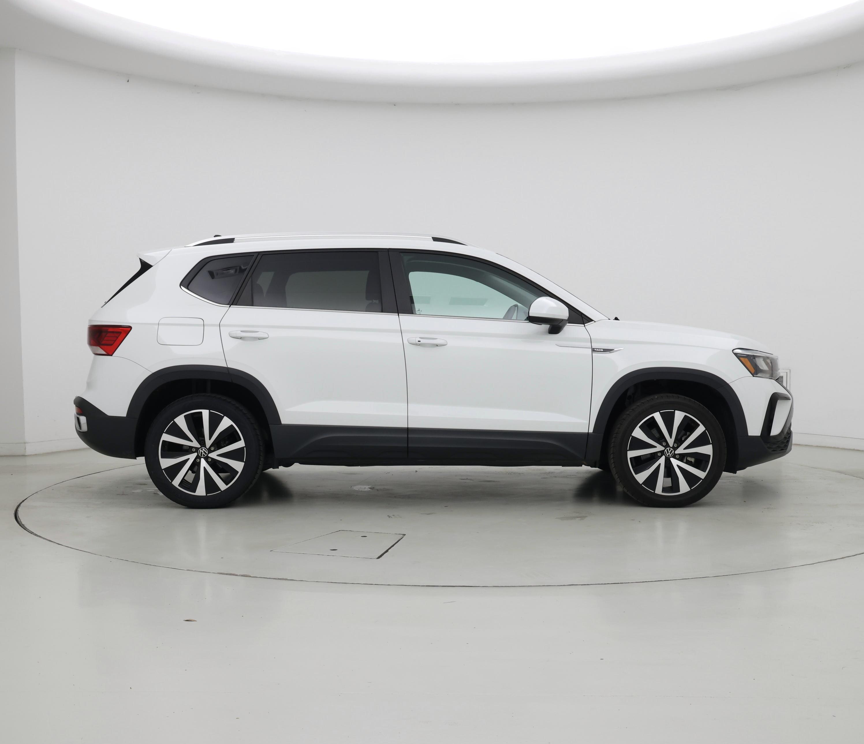 Thumbnail: 2023 Volkswagen Taos - 7