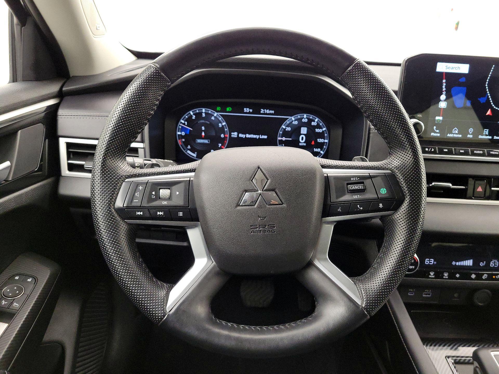 Thumbnail: 2024 Mitsubishi Outlander - 10
