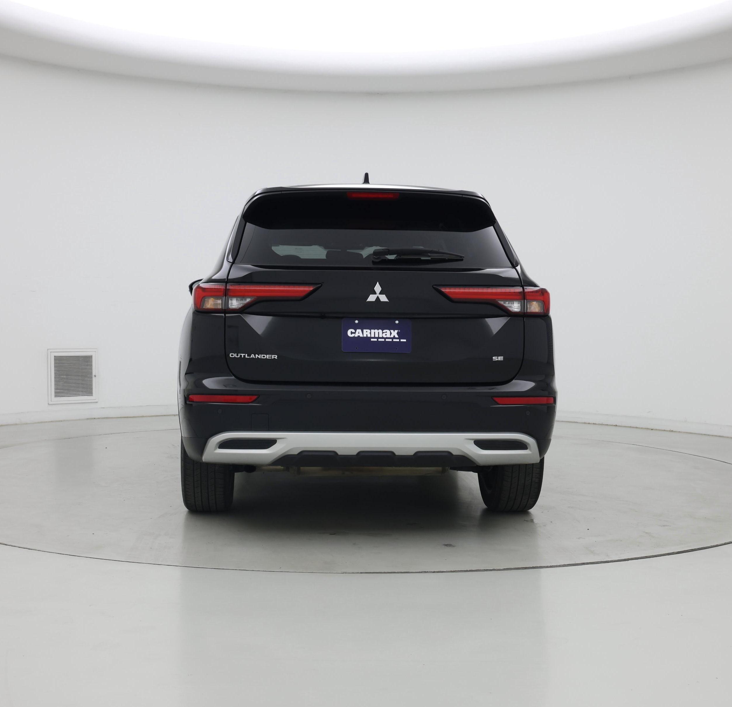 Thumbnail: 2024 Mitsubishi Outlander - 6