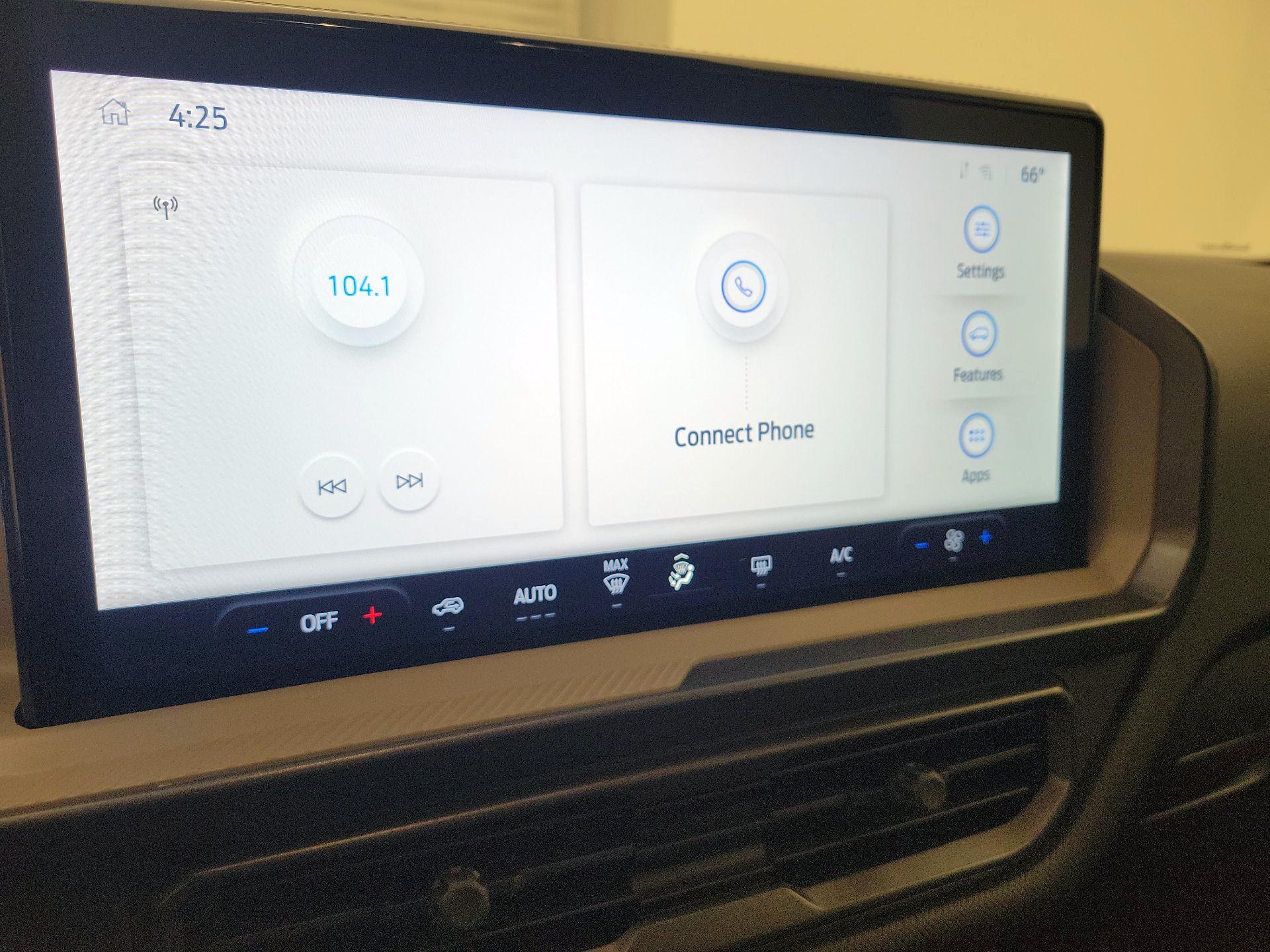 Thumbnail: 2025 Ford Bronco Sport - 16