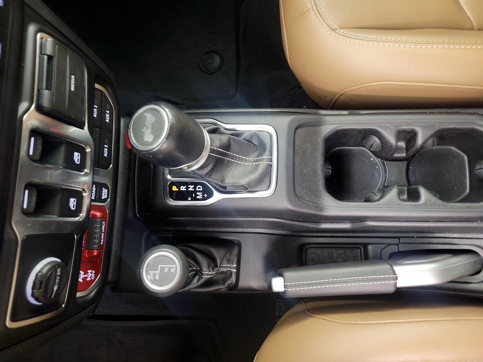 Thumbnail: 2022 Jeep Wrangler - 18