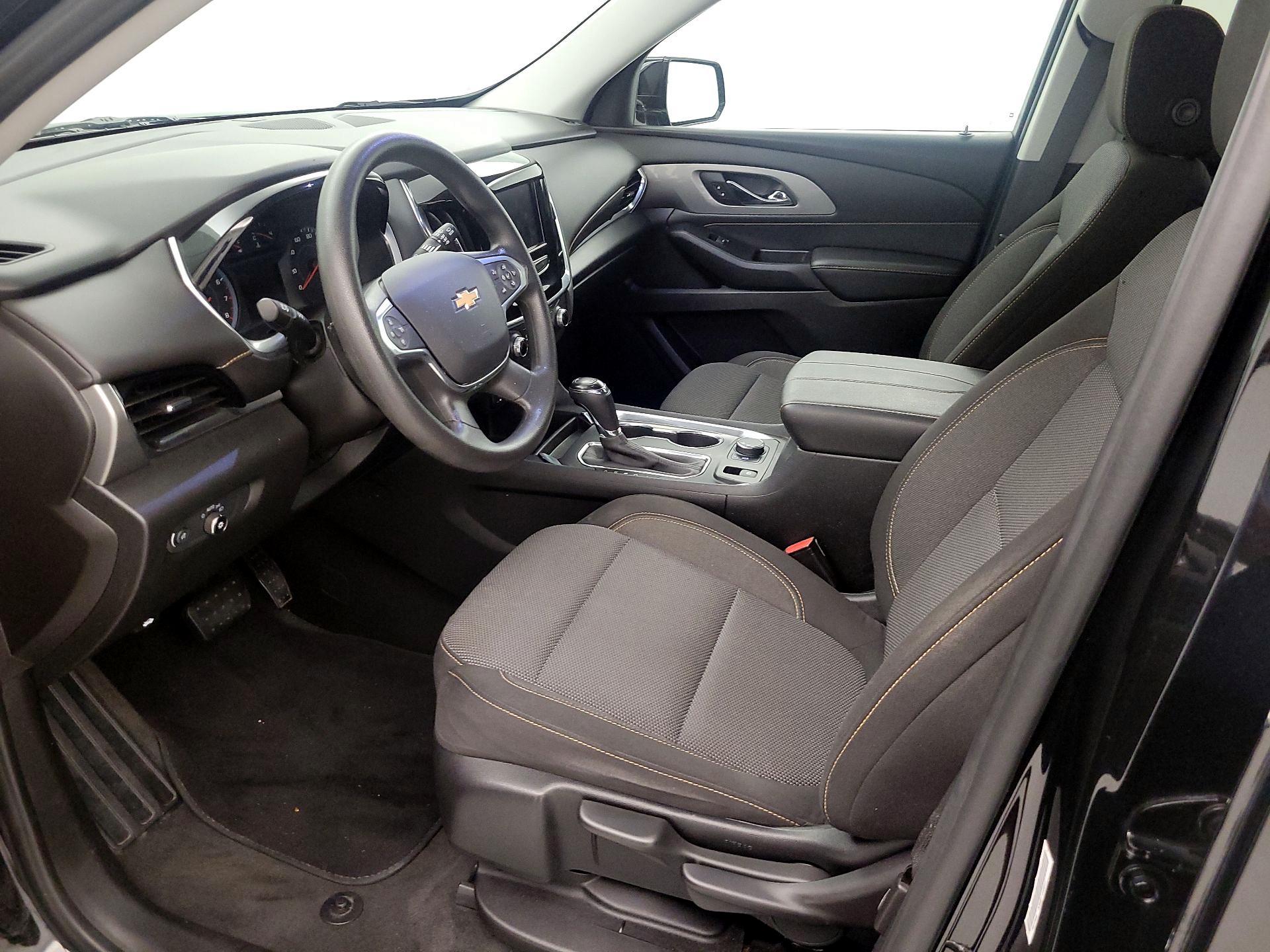 Thumbnail: 2020 Chevrolet Traverse - 11