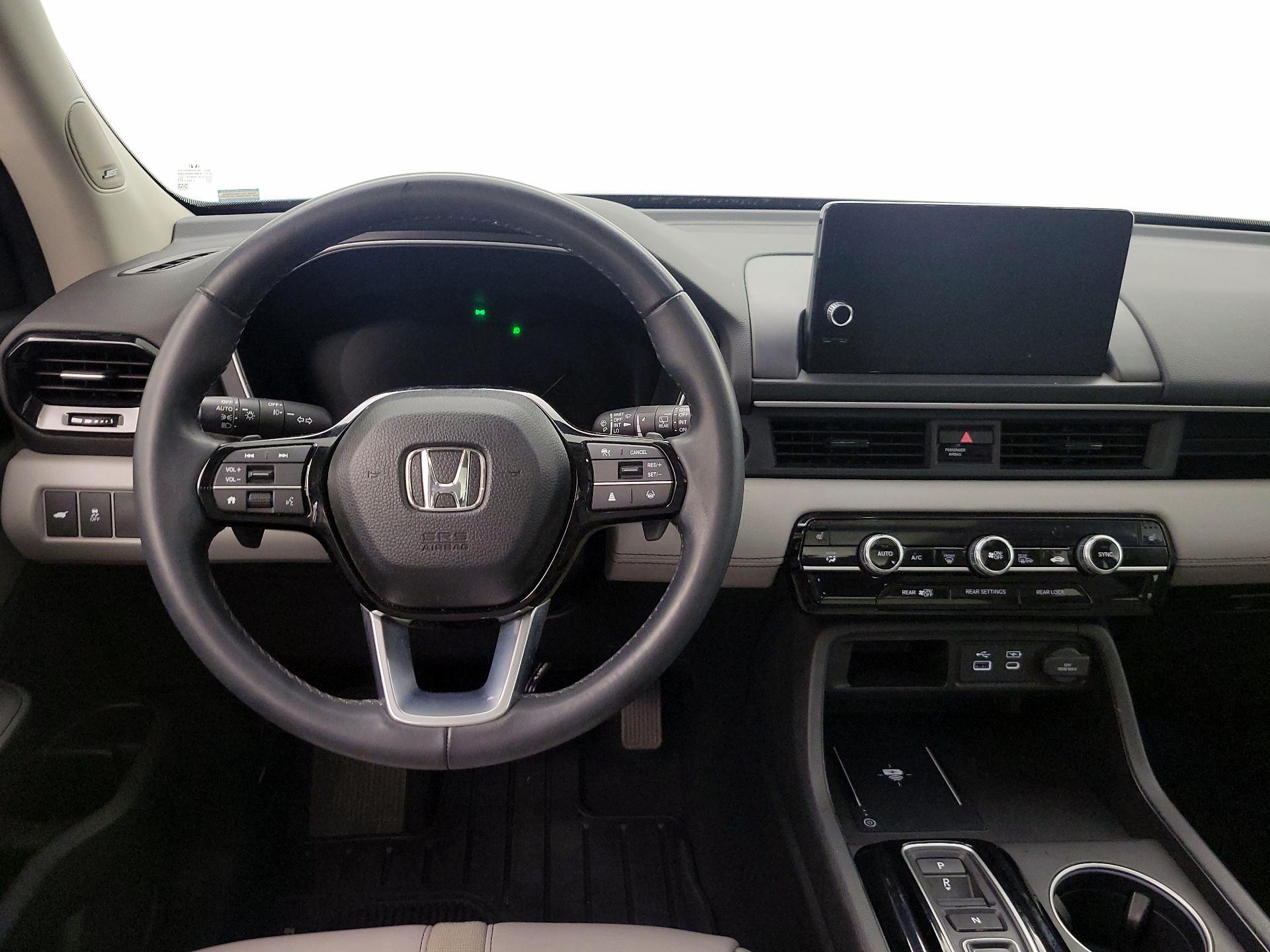 Thumbnail: 2025 Honda Pilot - 10