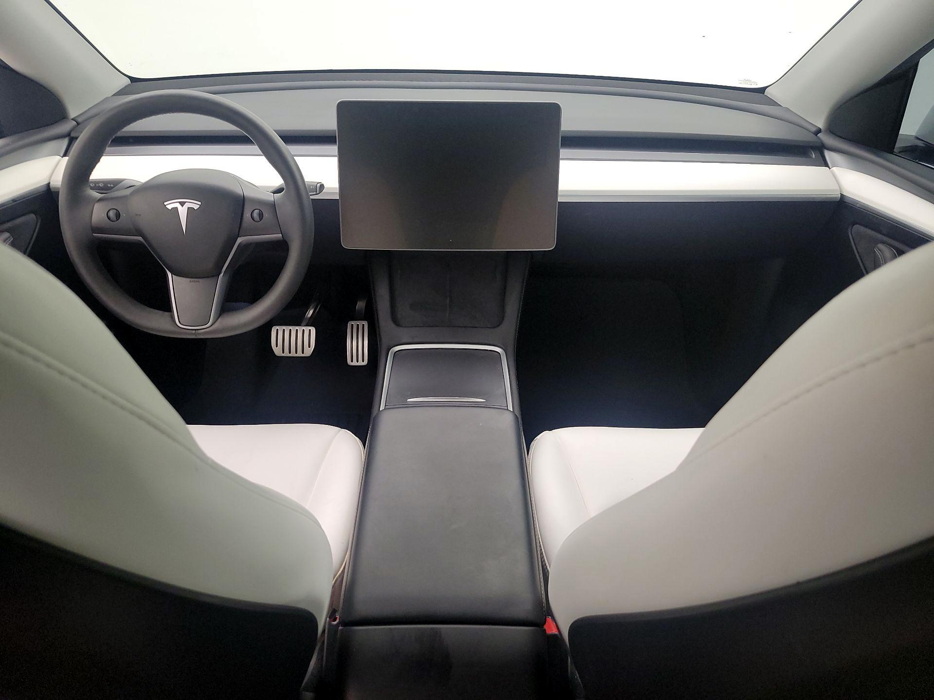 Thumbnail: 2023 Tesla Model Y - 9