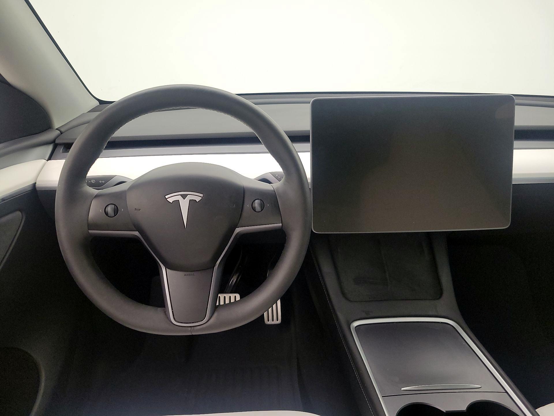 Thumbnail: 2023 Tesla Model Y - 10