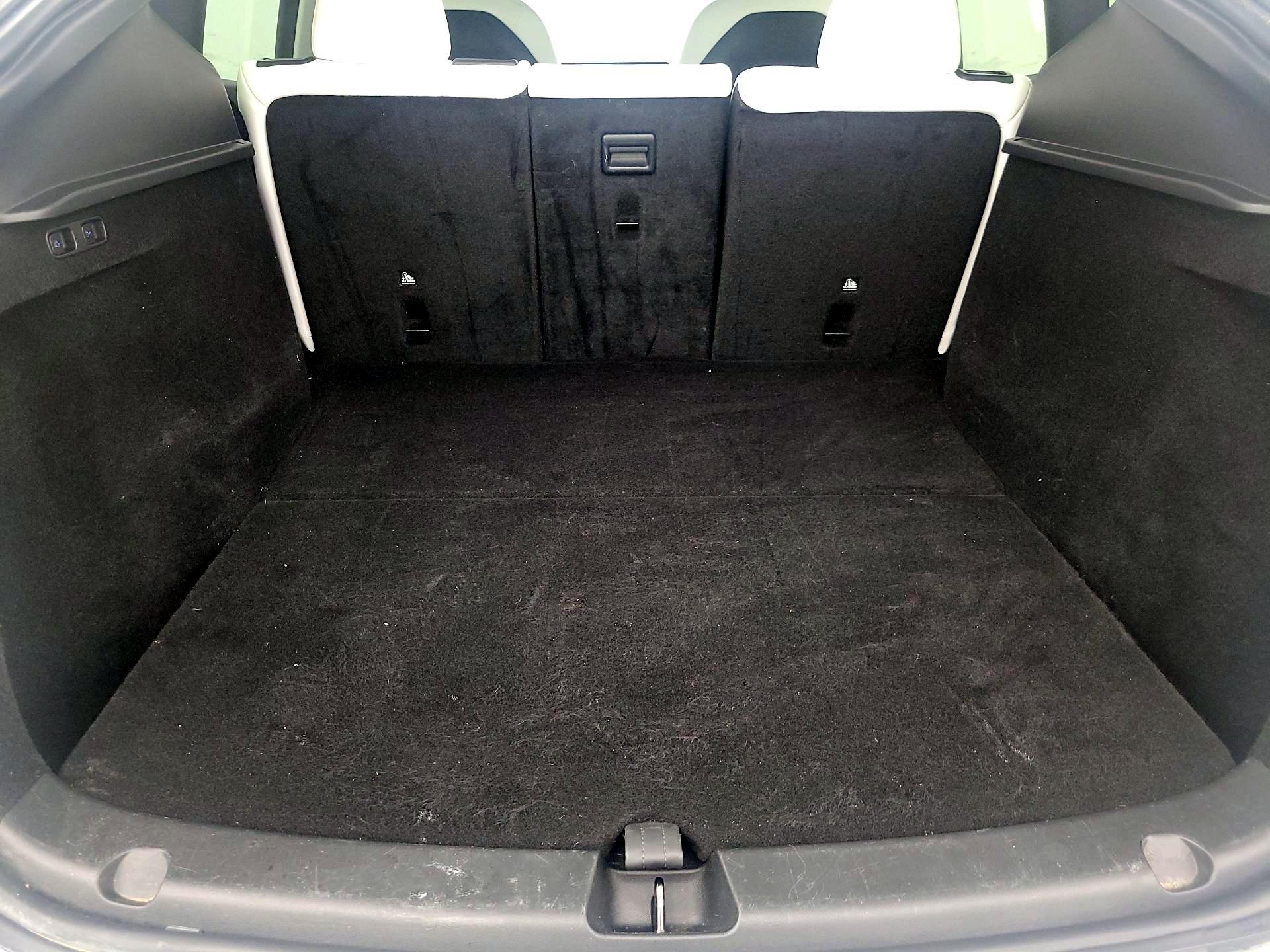 Thumbnail: 2023 Tesla Model Y - 20