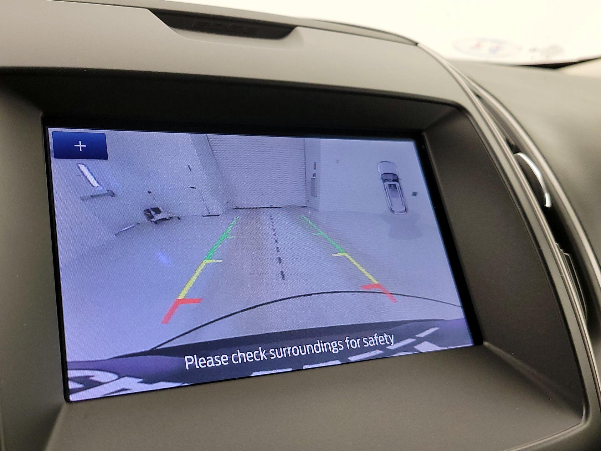 Thumbnail: 2020 Ford Edge - 15