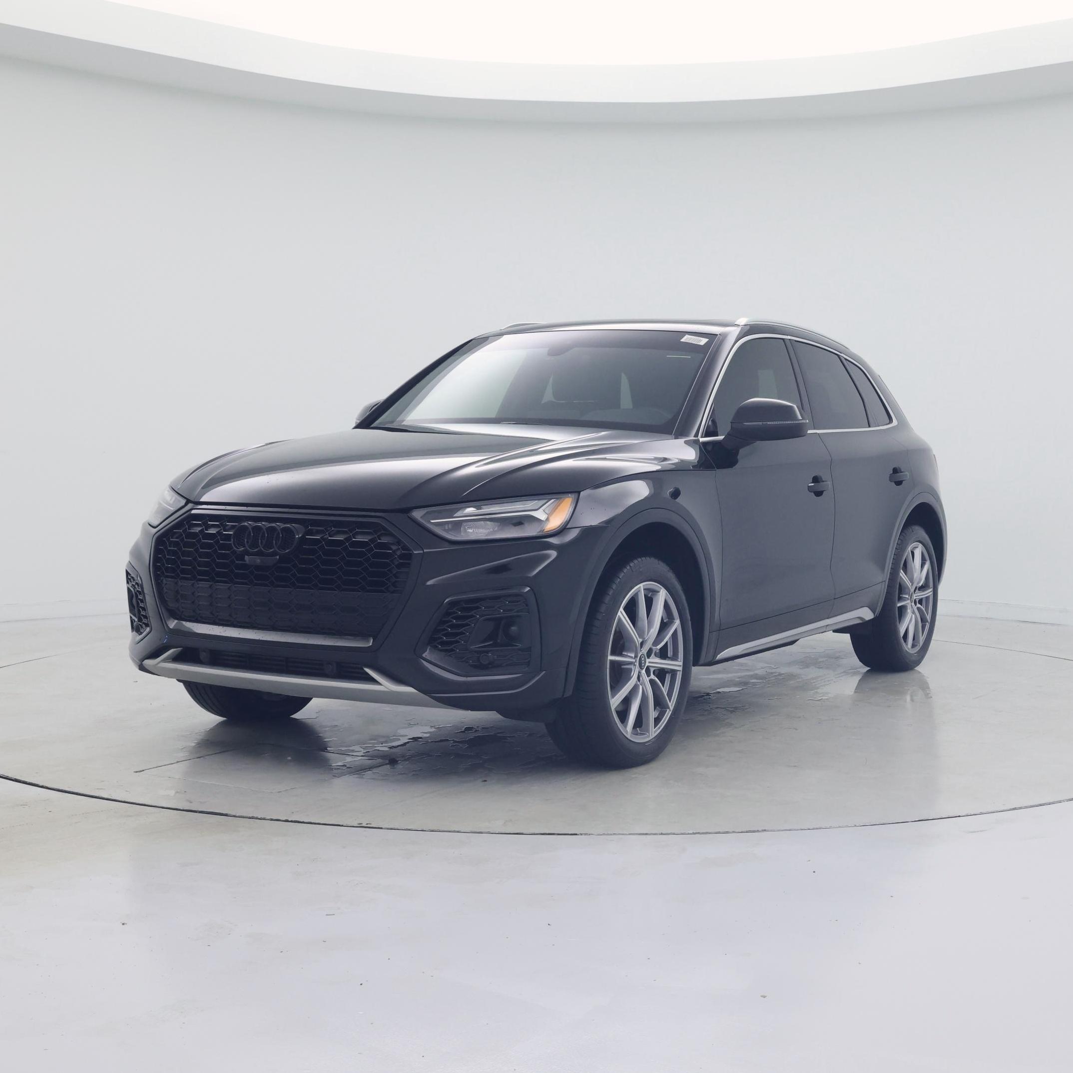 Thumbnail: 2022 Audi SQ5 - 4
