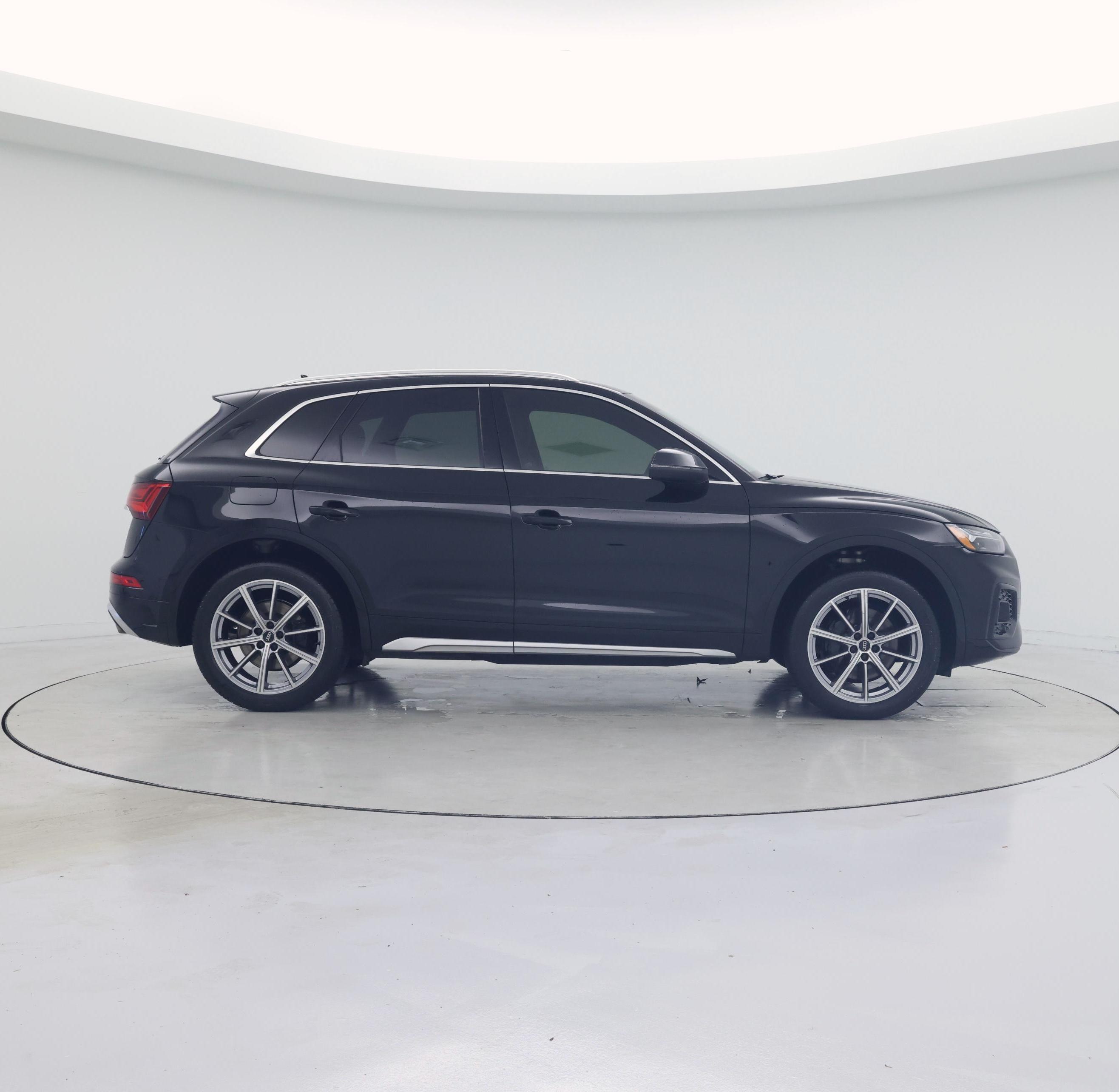 Thumbnail: 2022 Audi SQ5 - 7