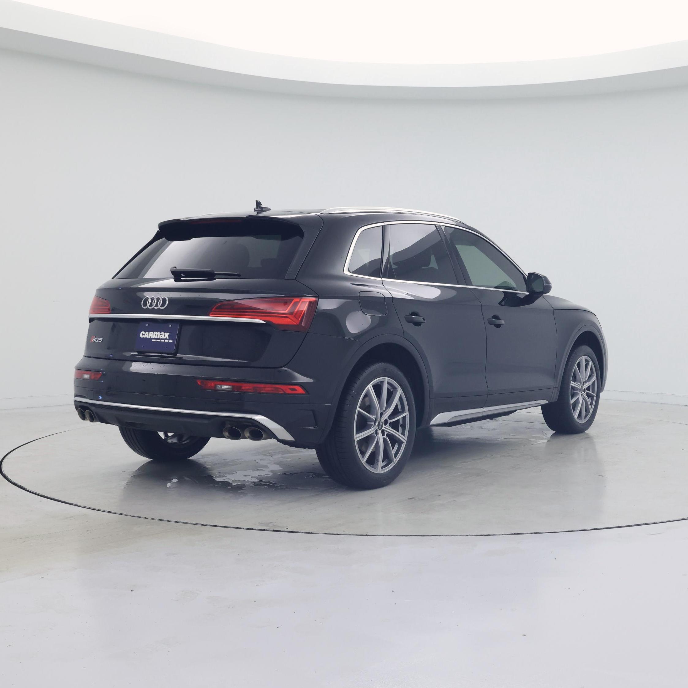 Thumbnail: 2022 Audi SQ5 - 8