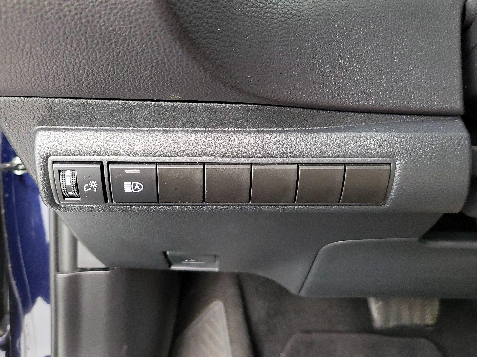 Thumbnail: 2024 Toyota Corolla - 13