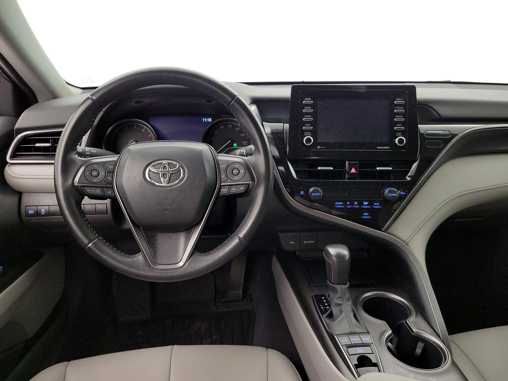 Thumbnail: 2023 Toyota Camry - 10