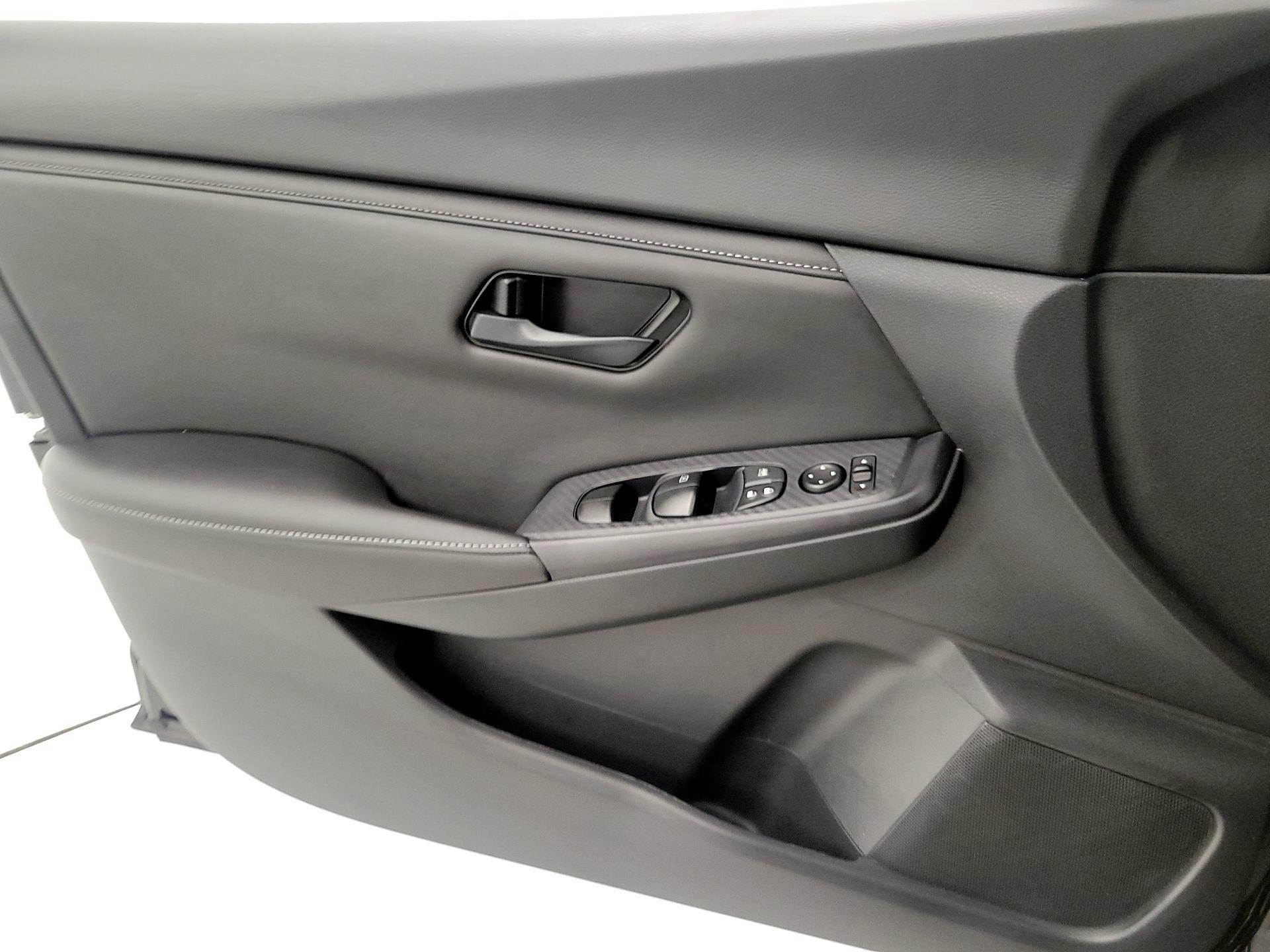 Thumbnail: 2024 Nissan Sentra - 12