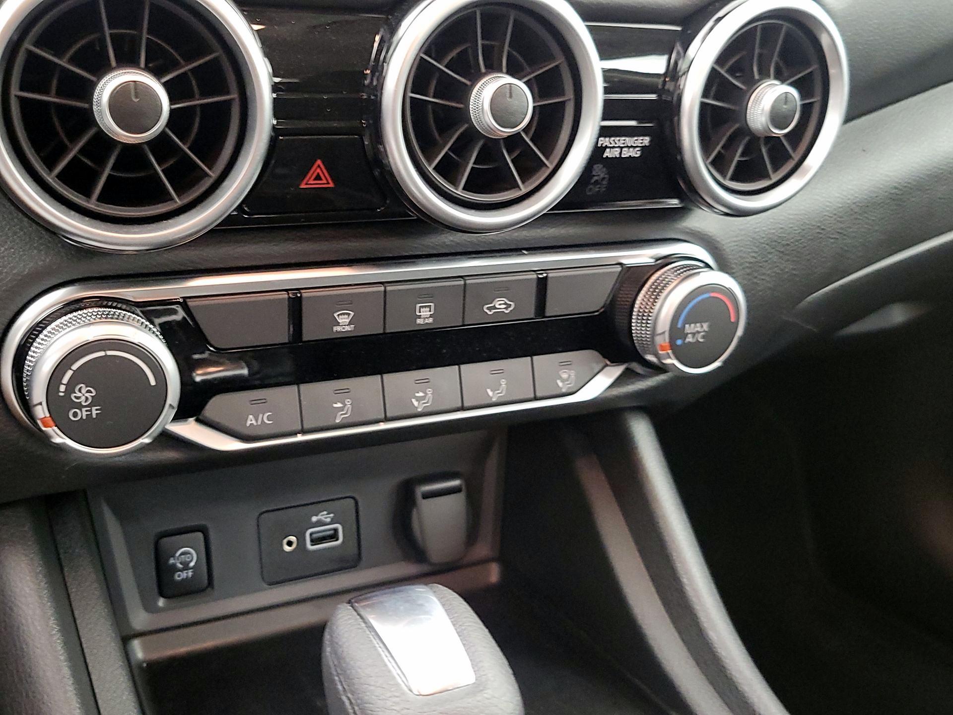 Thumbnail: 2024 Nissan Sentra - 16