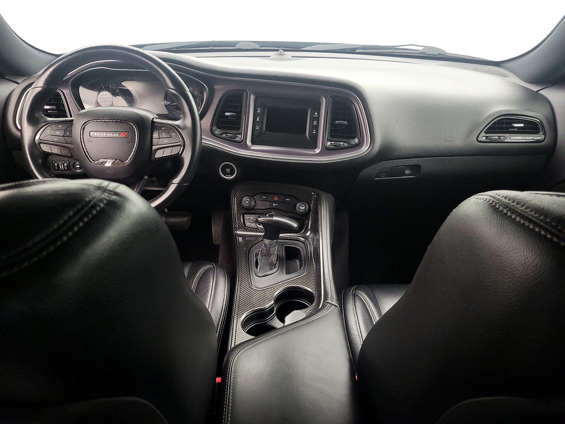 Thumbnail: 2016 Dodge Challenger - 9