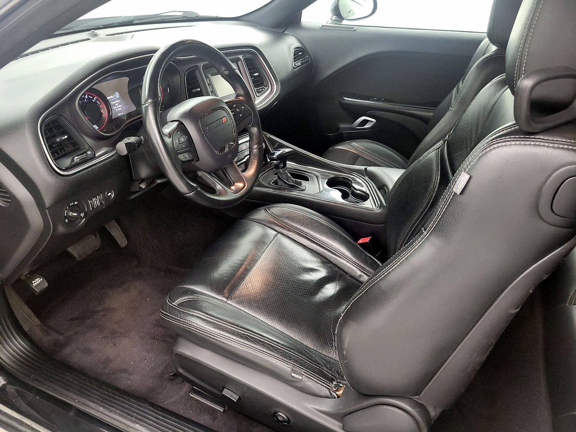 Thumbnail: 2016 Dodge Challenger - 11
