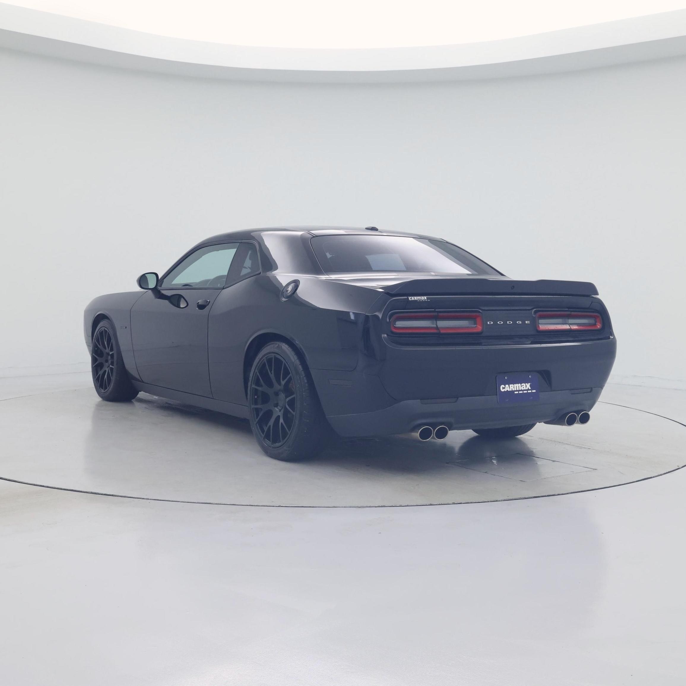 Thumbnail: 2016 Dodge Challenger - 2