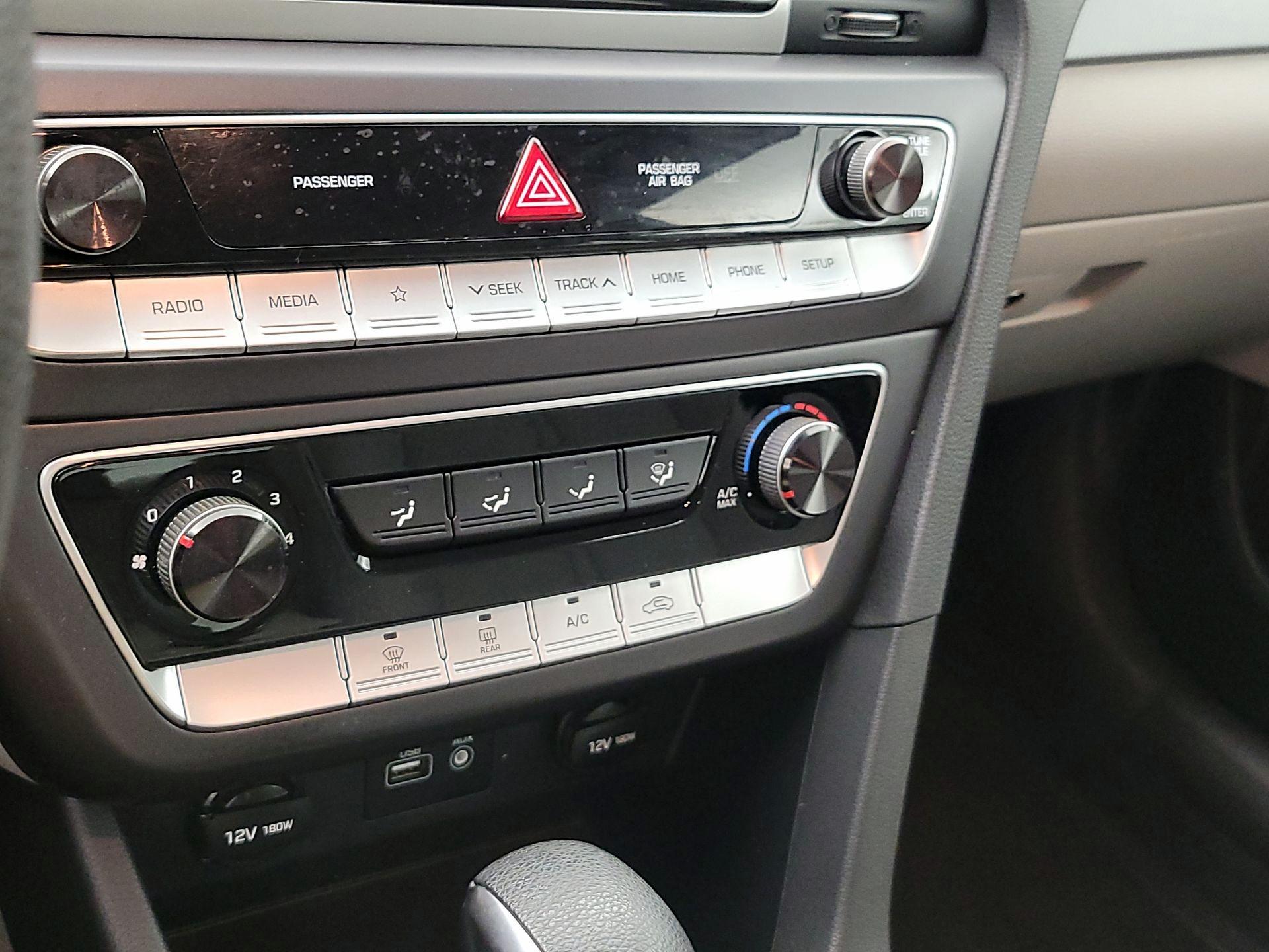 Thumbnail: 2019 Hyundai Sonata - 16