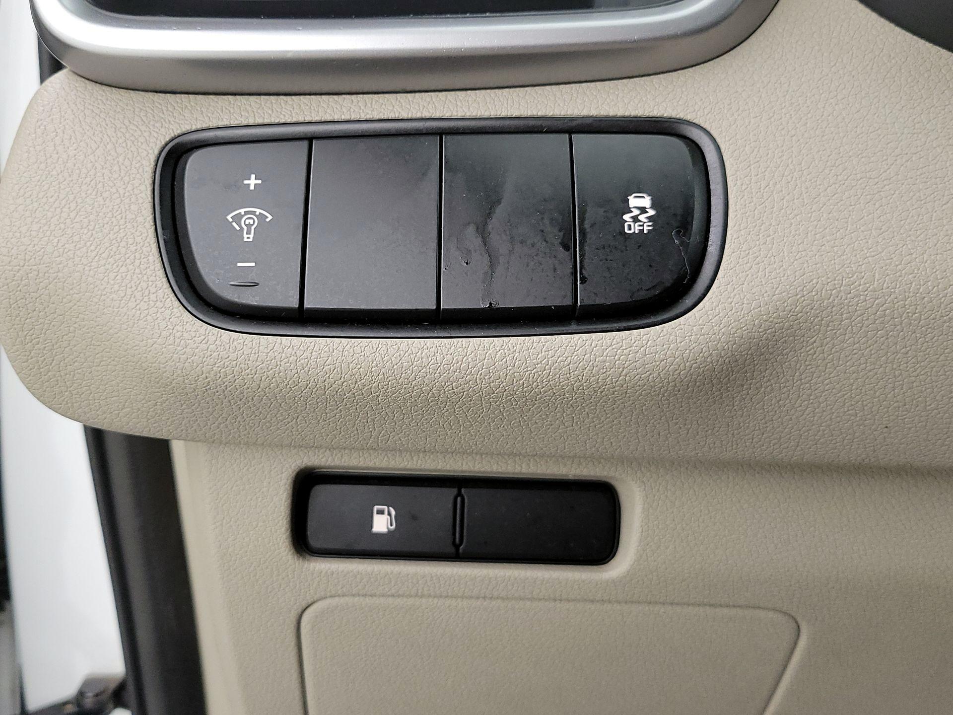Thumbnail: 2016 Kia Sorento - 13