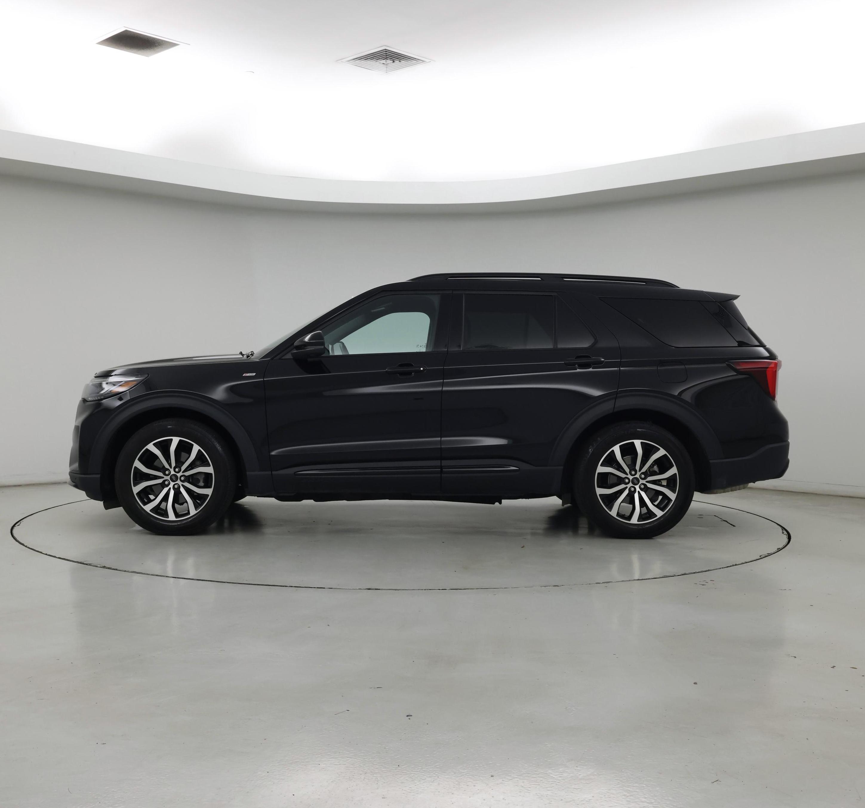 Thumbnail: 2025 Ford Explorer - 3