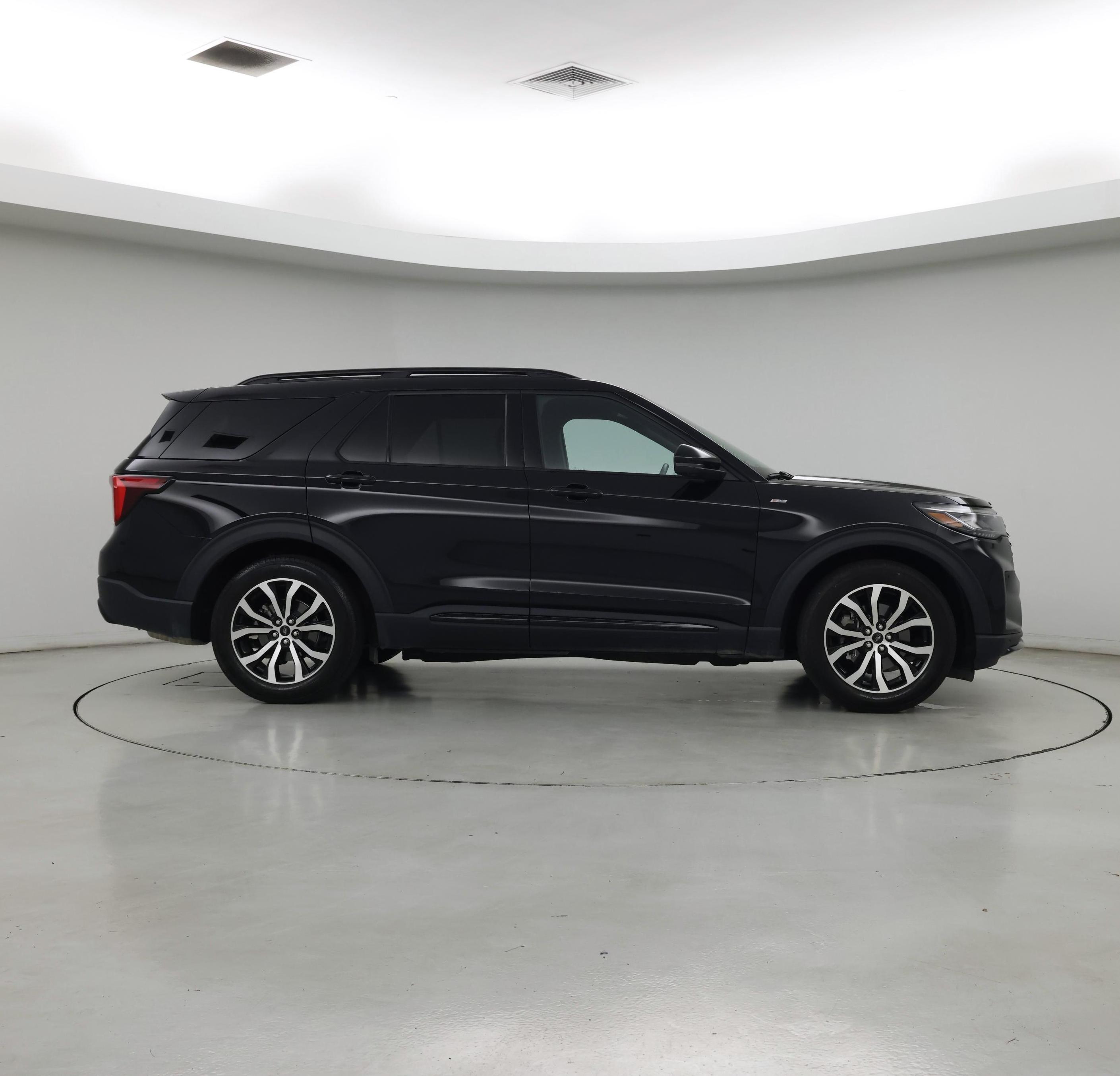 Thumbnail: 2025 Ford Explorer - 7