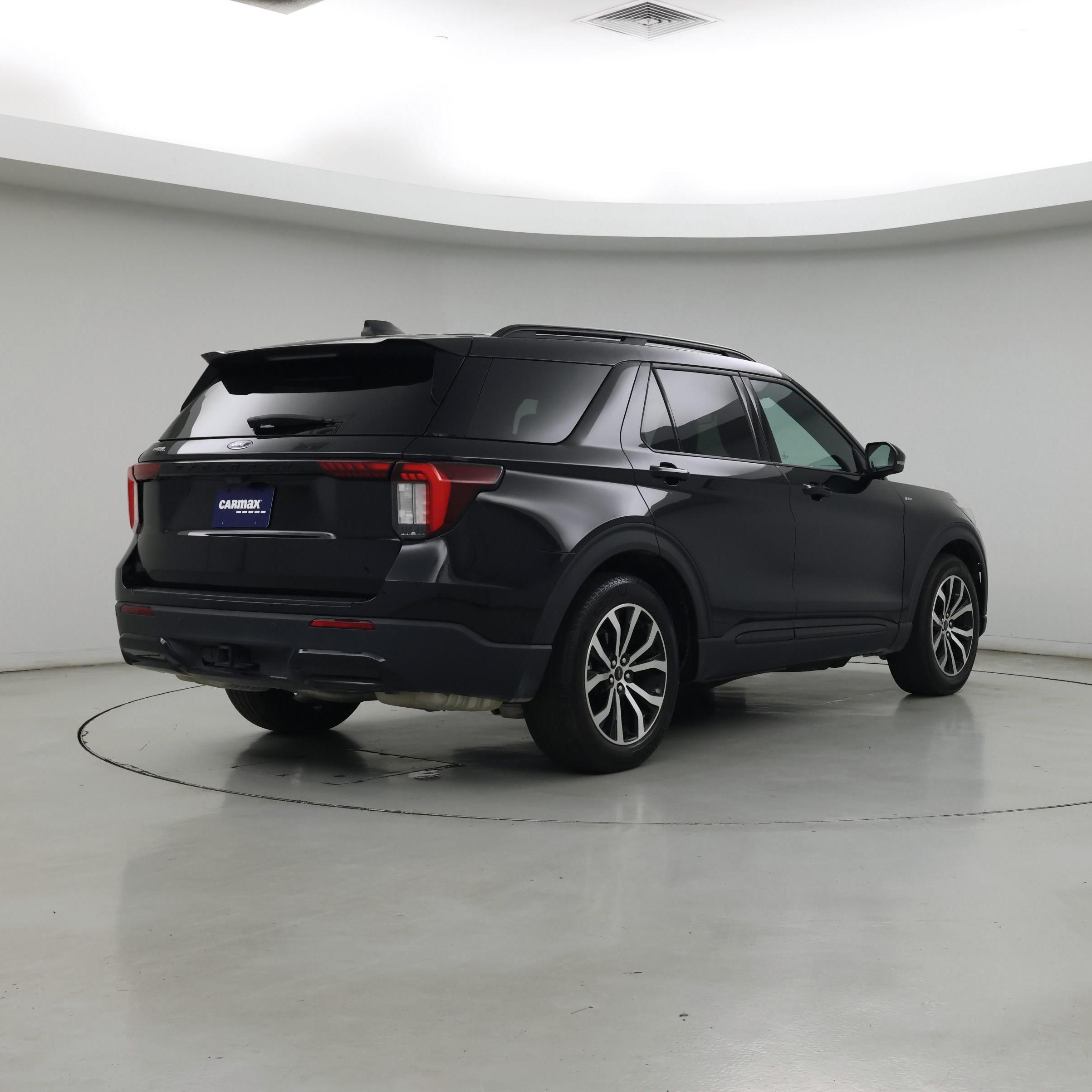 Thumbnail: 2025 Ford Explorer - 8