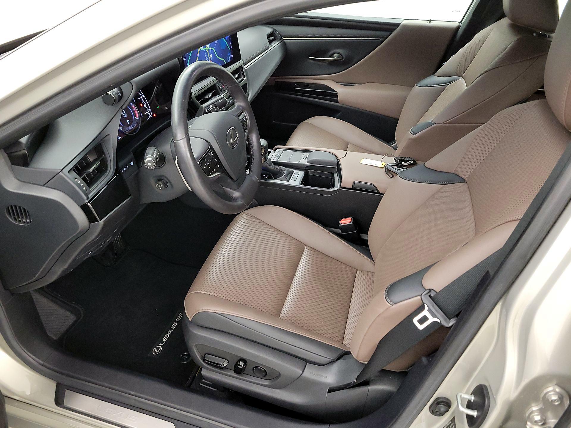 Thumbnail: 2022 Lexus ES - 11