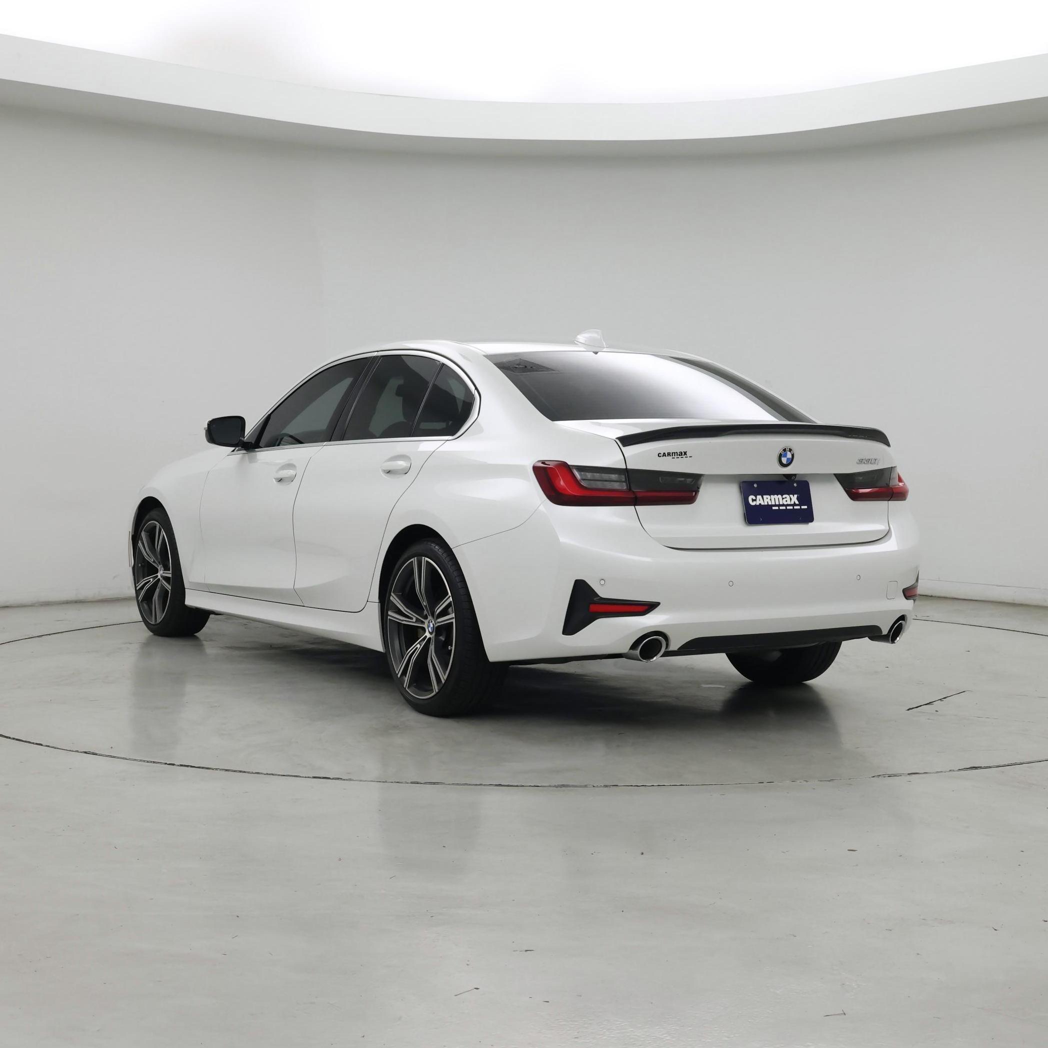 Thumbnail: 2022 BMW 3 Series - 2